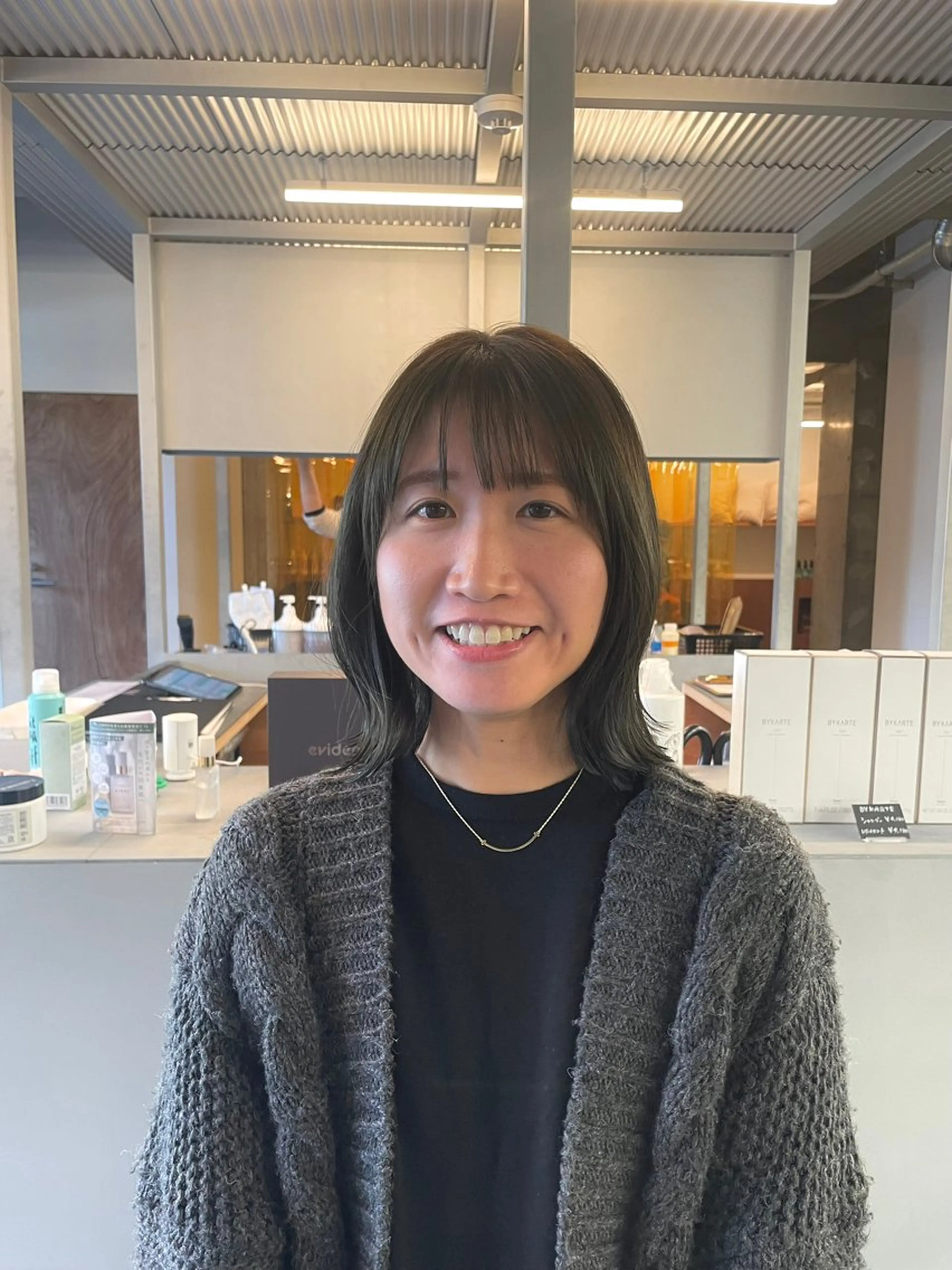 ミディアム カット ヘアカラー トリートメント 🫧OUD 尼崎店 山村裕亮🫧のヘアスタイル