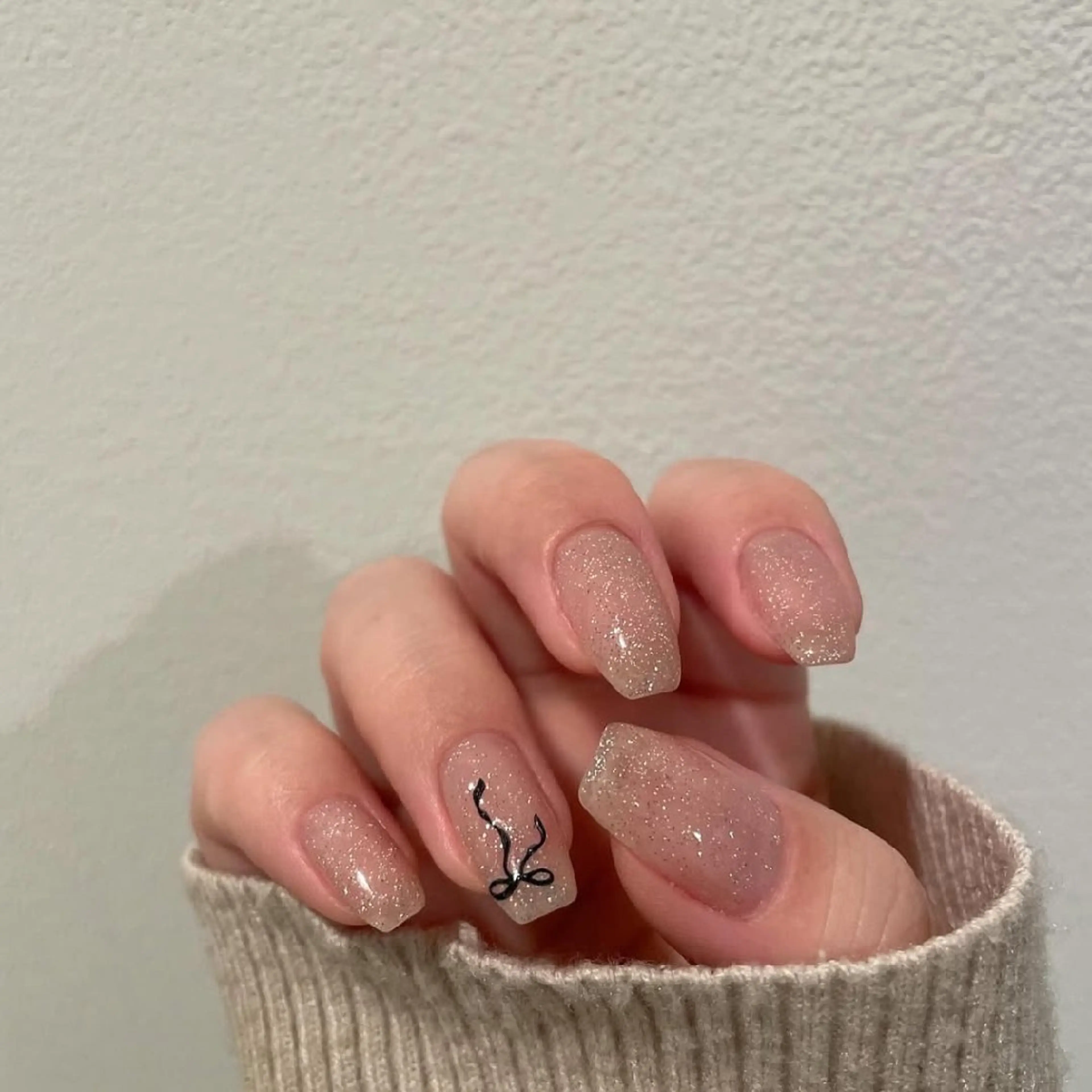 ネイル チークネイル フレンチネイル ジェルネイル ガラスフレンチ キラキラネイル ハンドネイル UM Nail Salonのネイルデザイン
