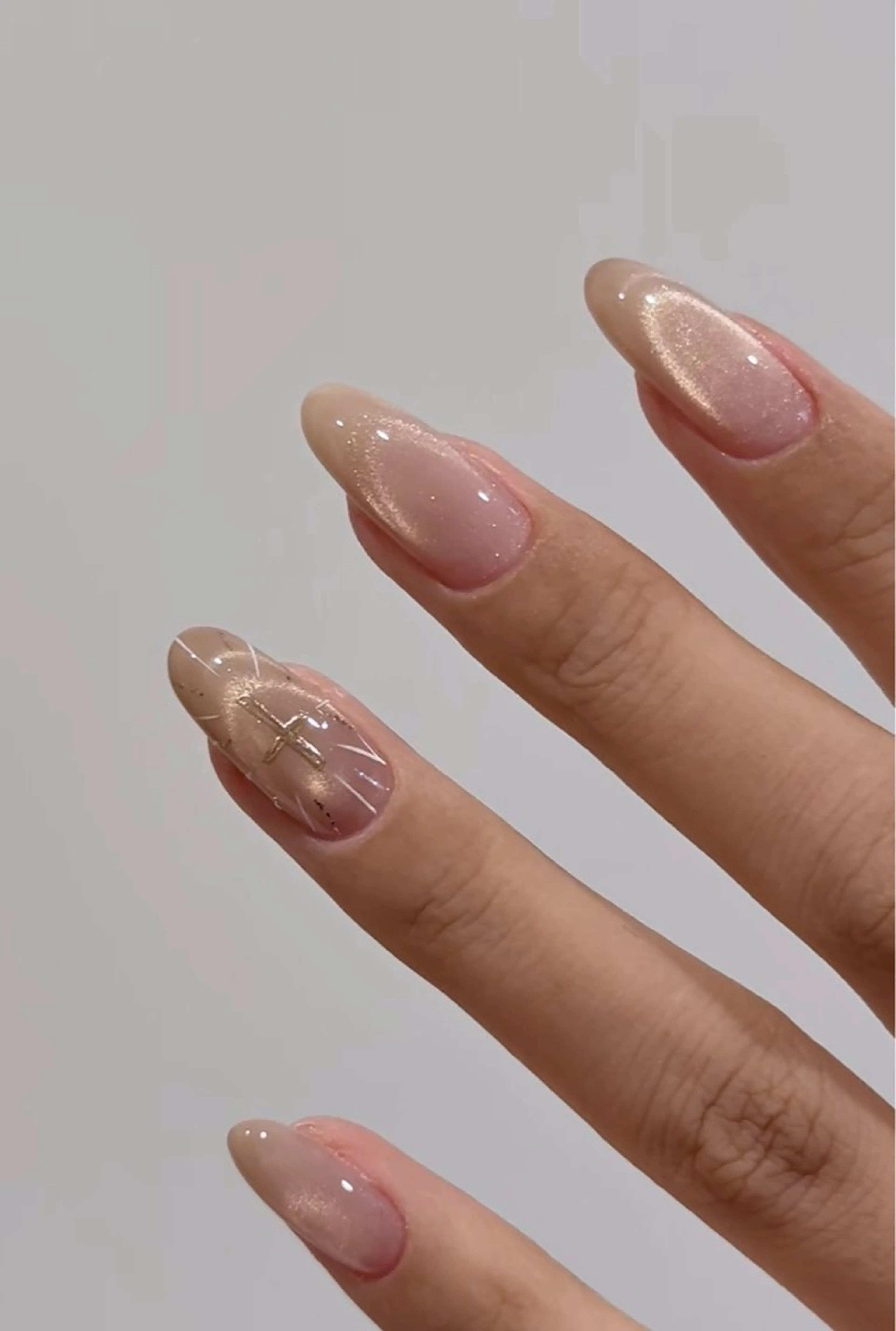 ネイル ハンドネイル キン グミのネイルデザイン