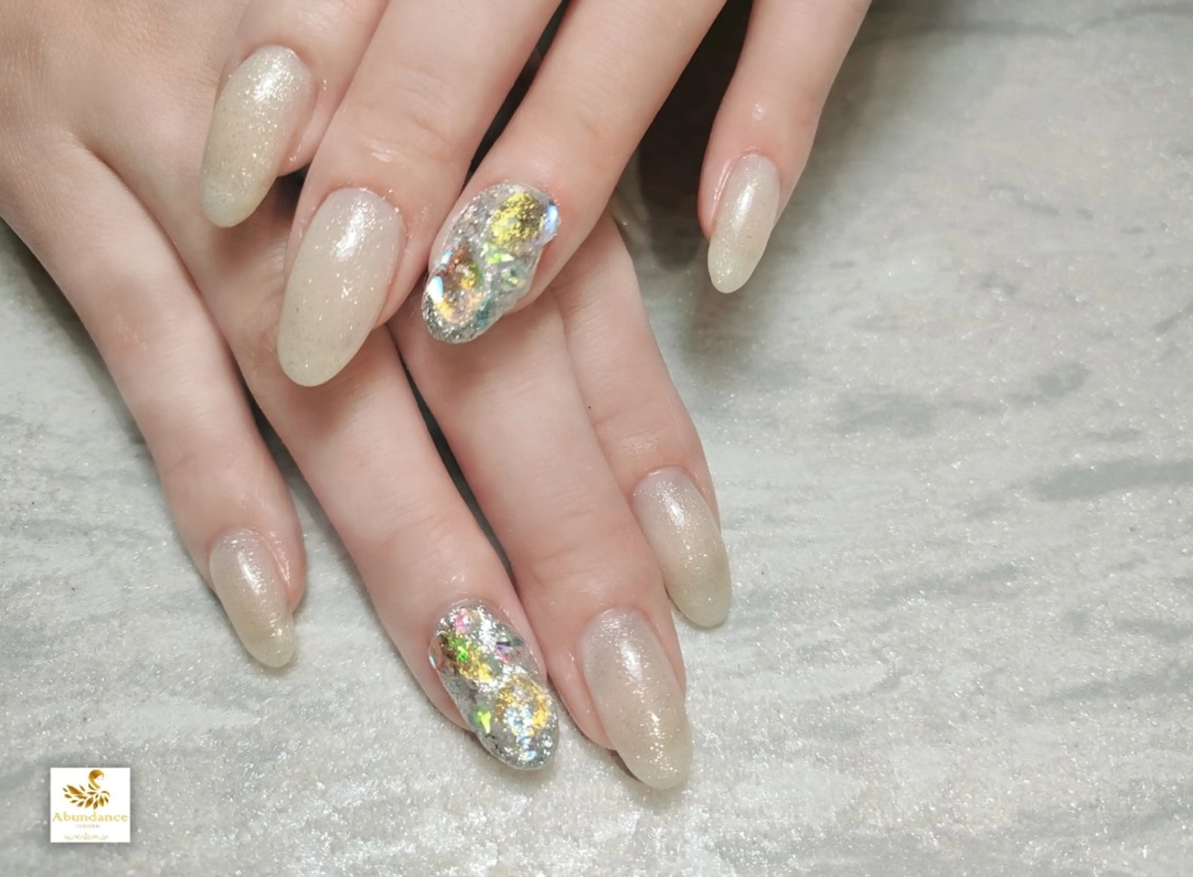 ネイル ハンドネイル 綺麗めネイルはお任せ Abundancesのネイルデザイン