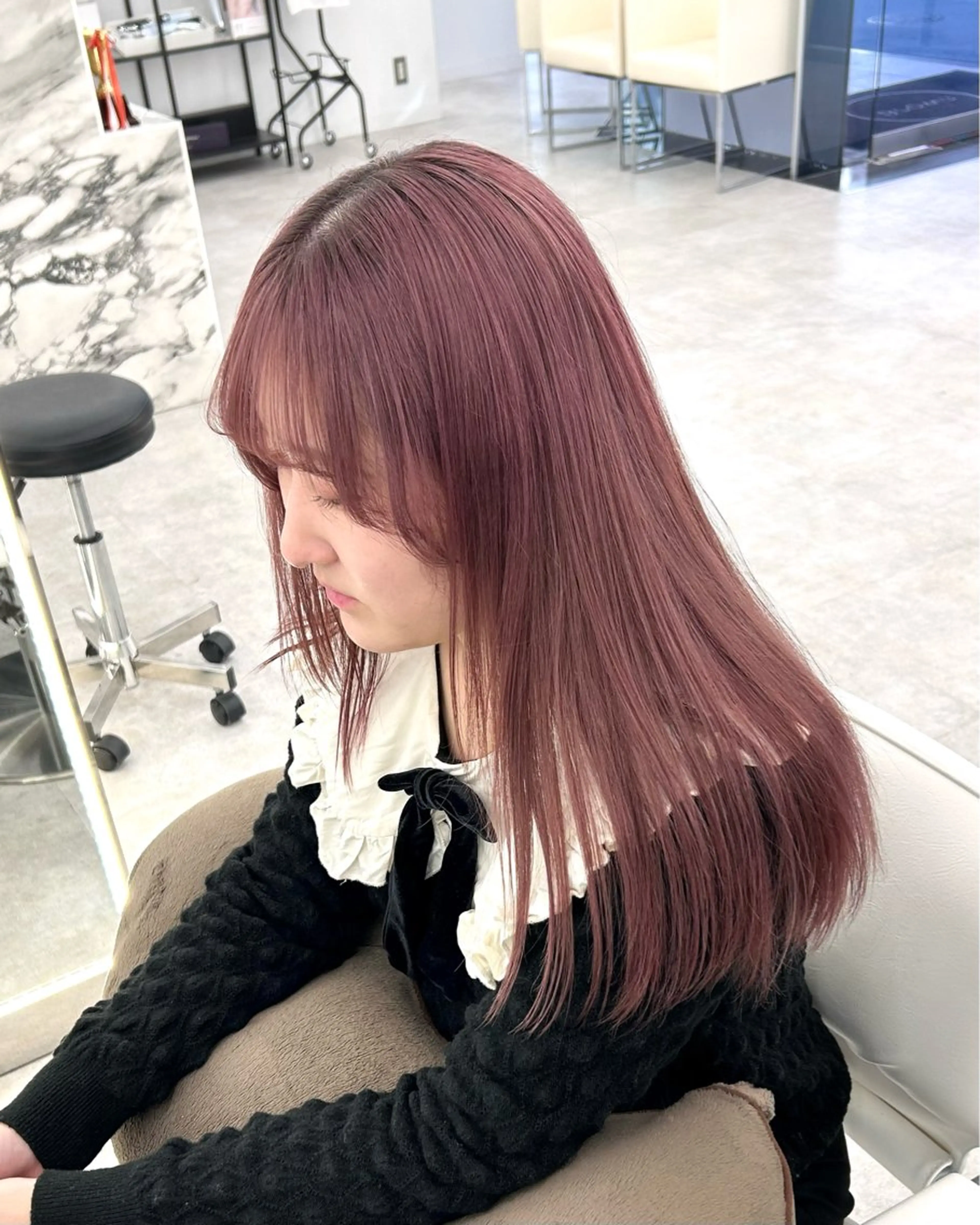 セミロング ヘアカラー トリートメント 透明感ハイトーン特化 /ケアブリーチ/莉駒のヘアスタイル