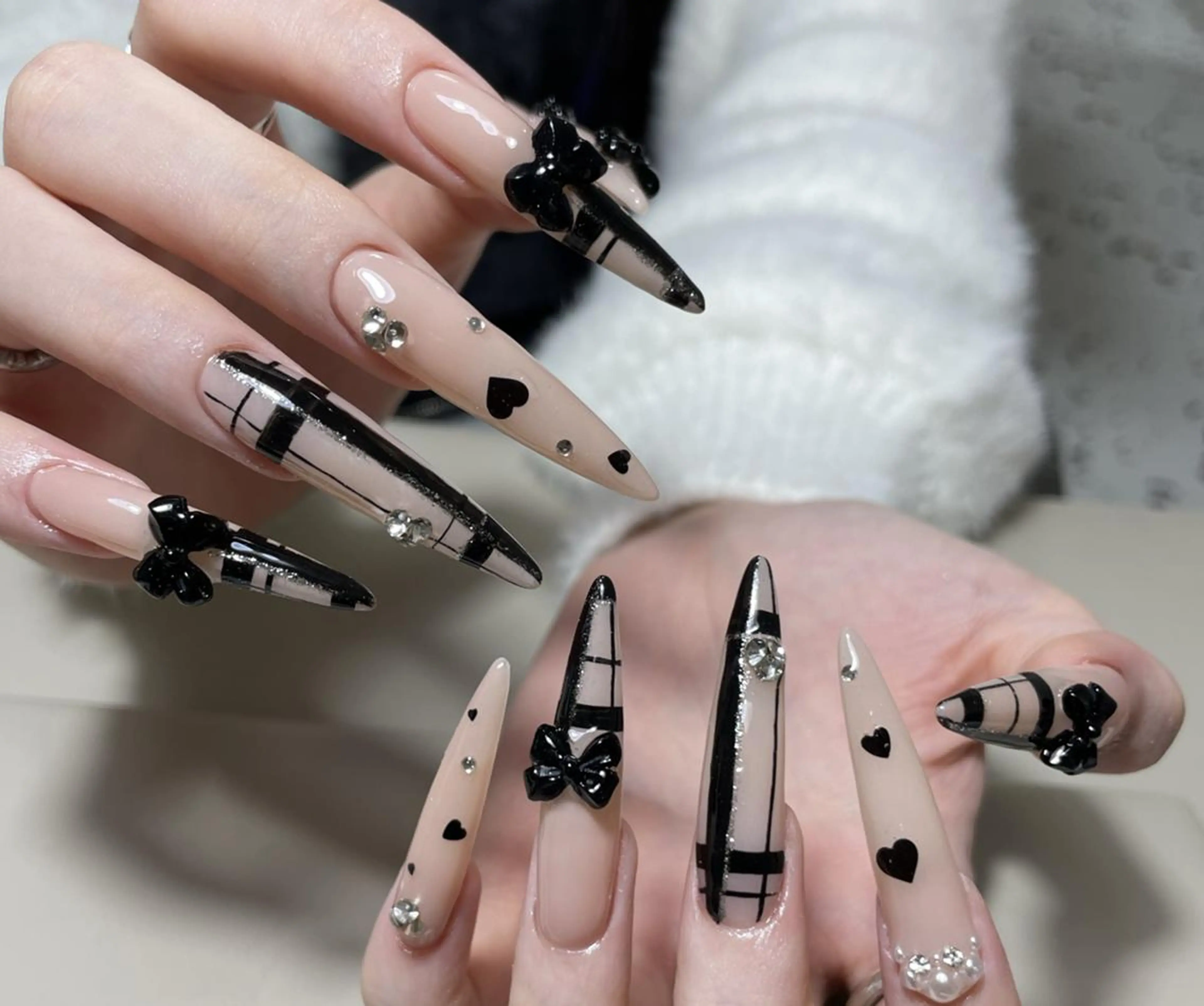 ネイル ハンドネイル ハンドケア 🍑 momo_nailのネイルデザイン