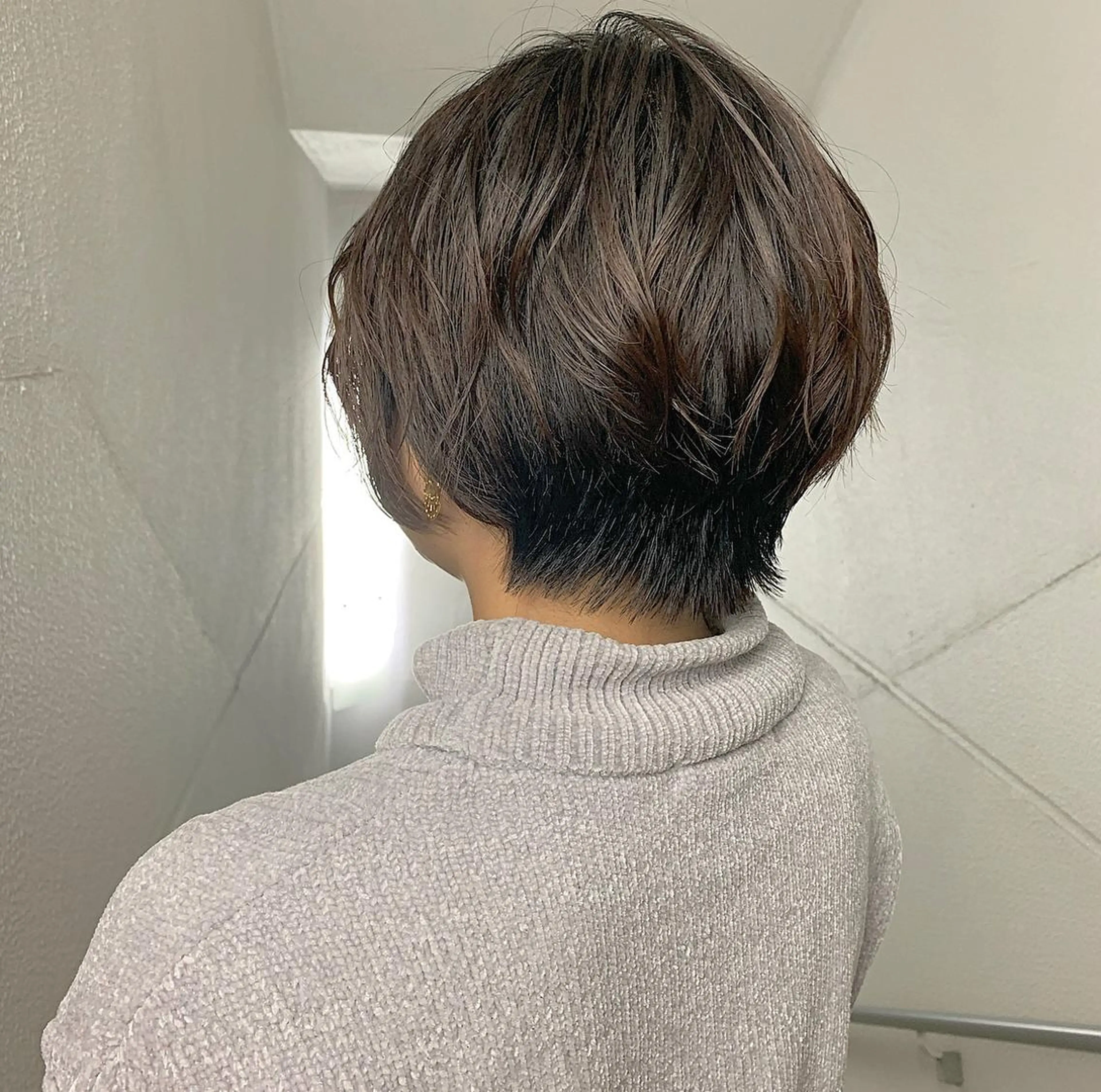ショート 小泉 葵のヘアスタイル