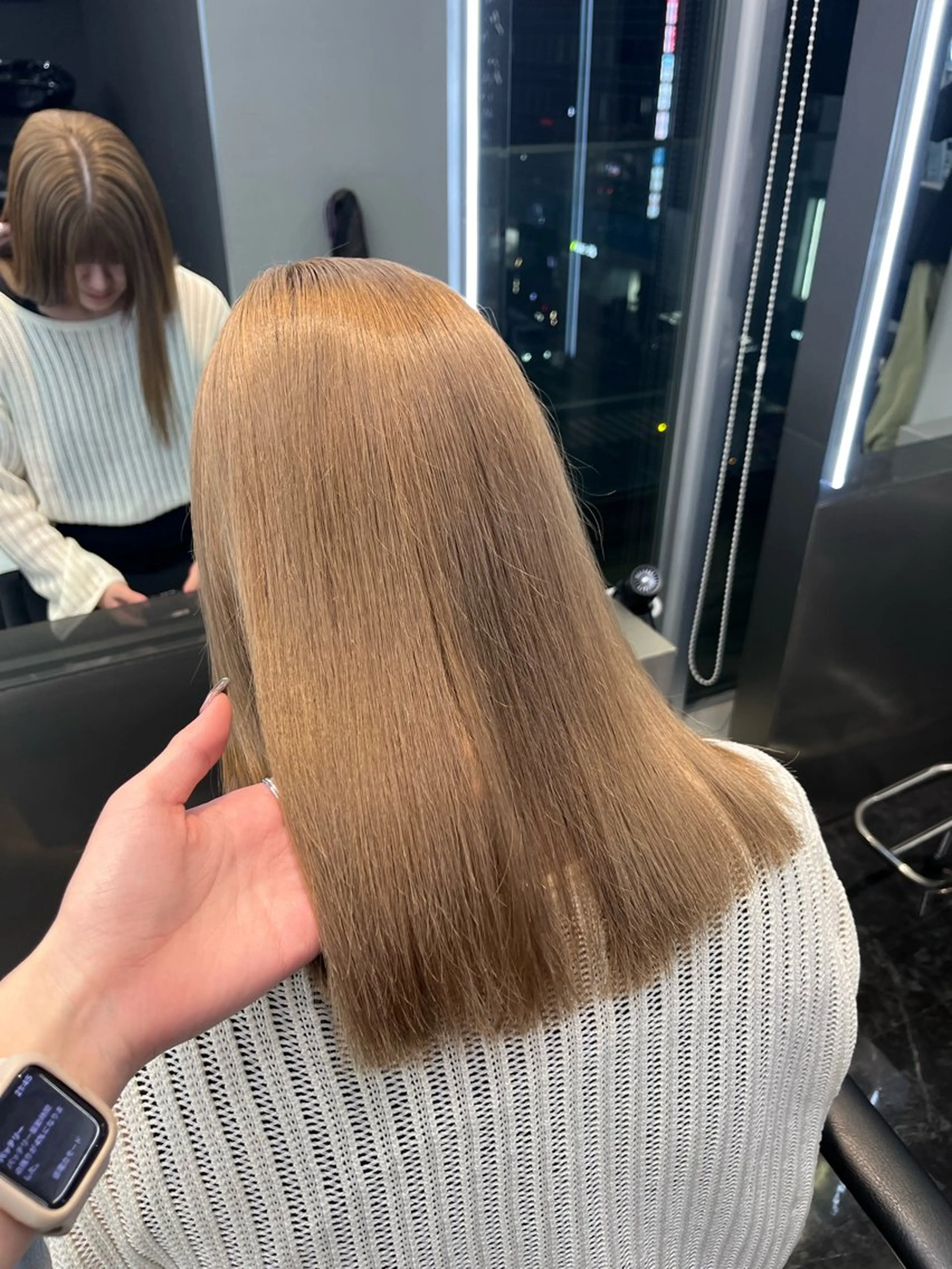 セミロング カラー ブリーチ ハイトーンカラー 韓国風ヘア ヘアカラー トリートメント ヘアセット 韓国ヘア🖤/透明感 shihoのヘアスタイル