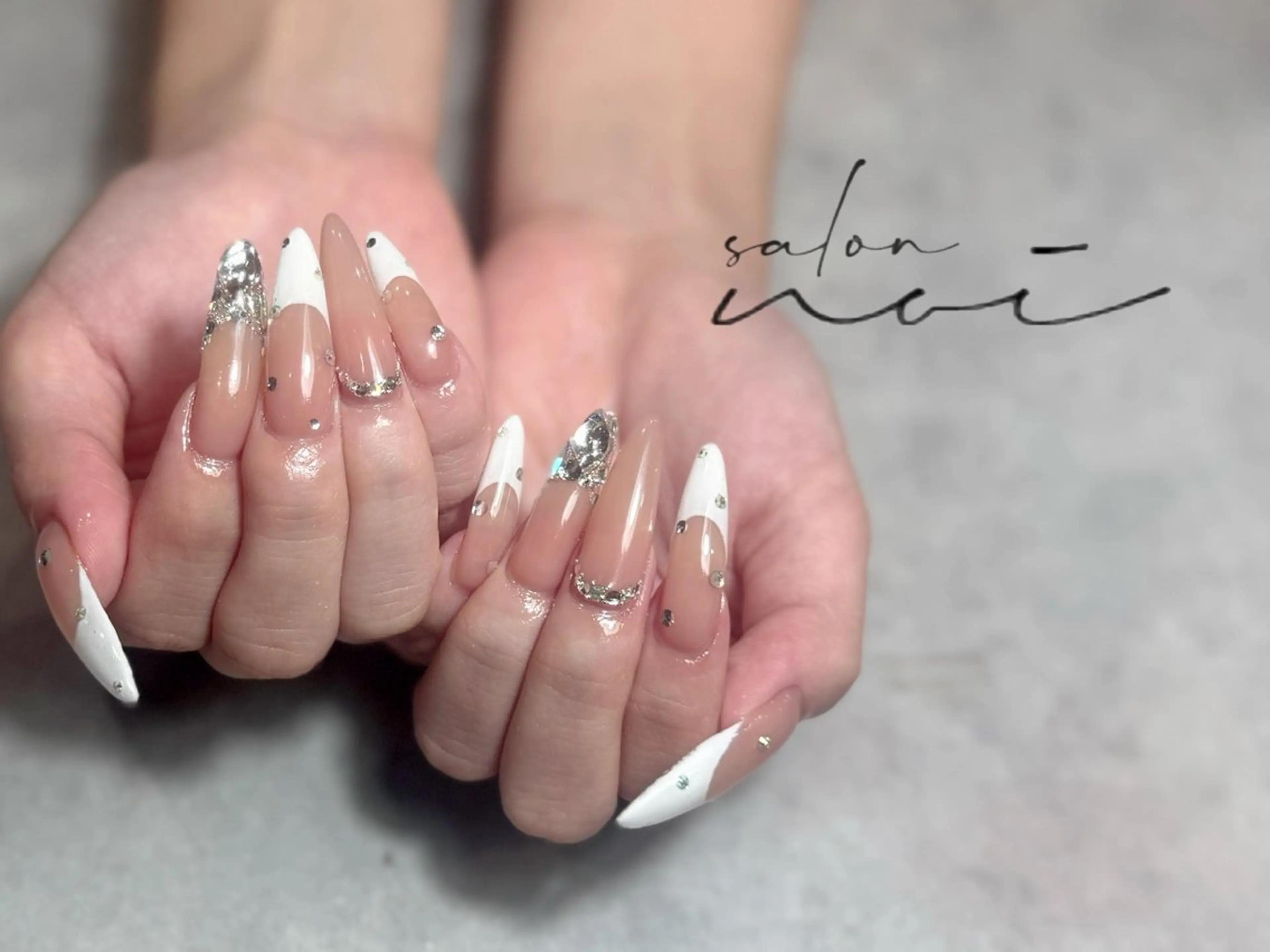 ネイル キラキラネイル ハンドネイル salon noi所属・salon noiのネイルデザイン