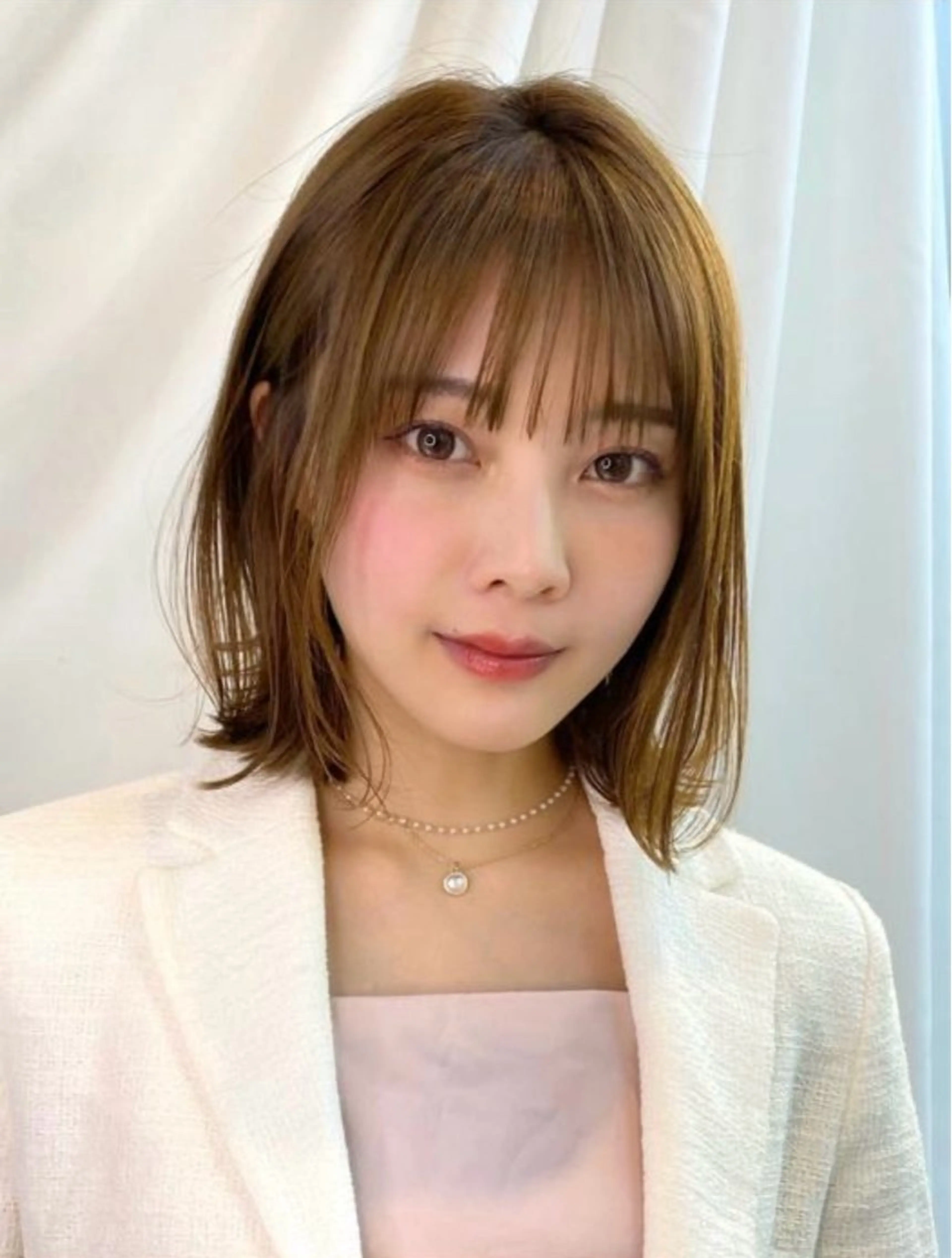 ミディアム カラー 切りっぱなしボブ ボブ くびれヘア くせ毛 髪質改善 カット ヘアカラー トリートメント ボブ/韓国ヘア/縮毛 /髪質改善💠翔平のヘアスタイル