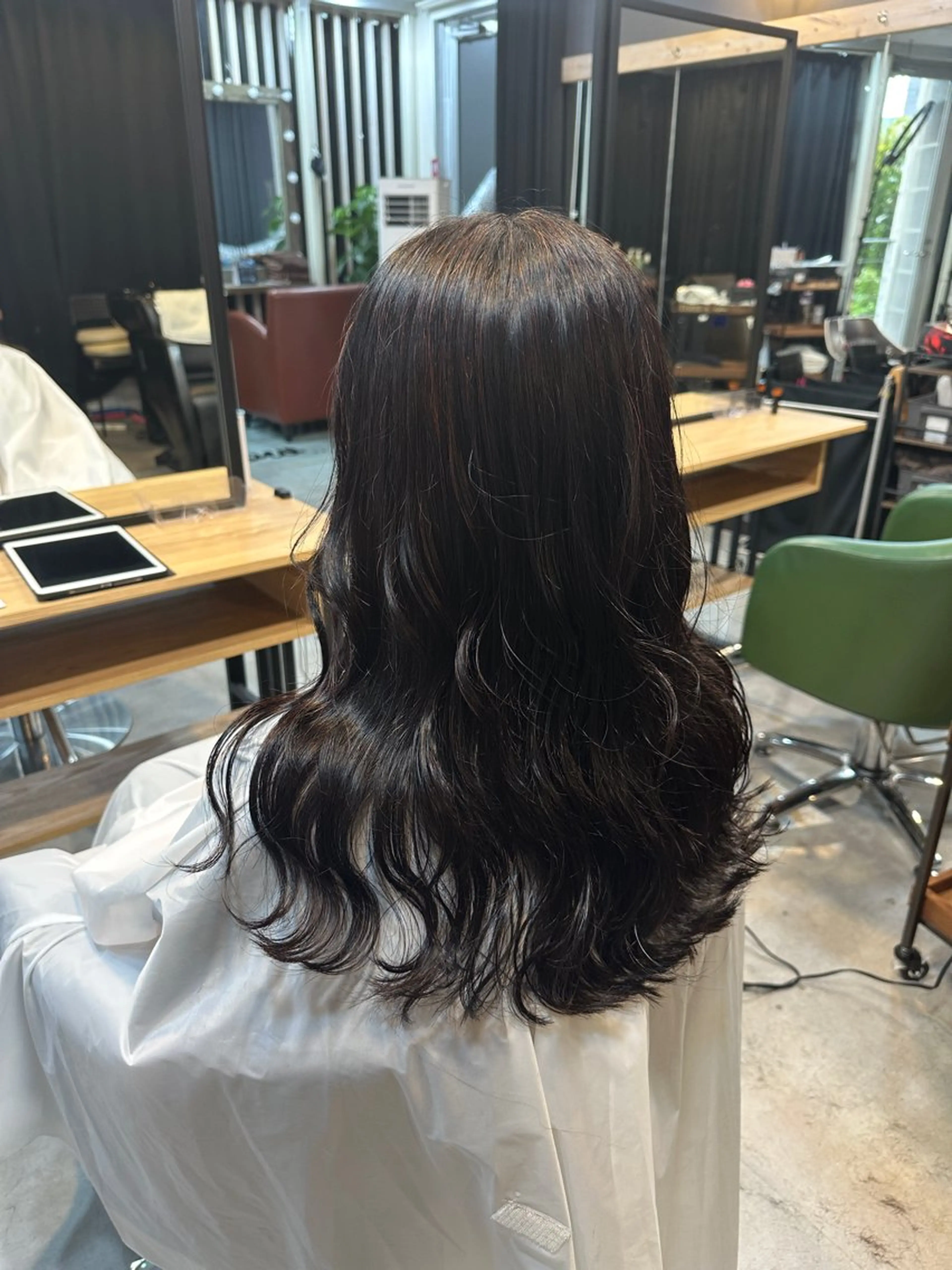 セミロング keita THREE(A)のヘアスタイル