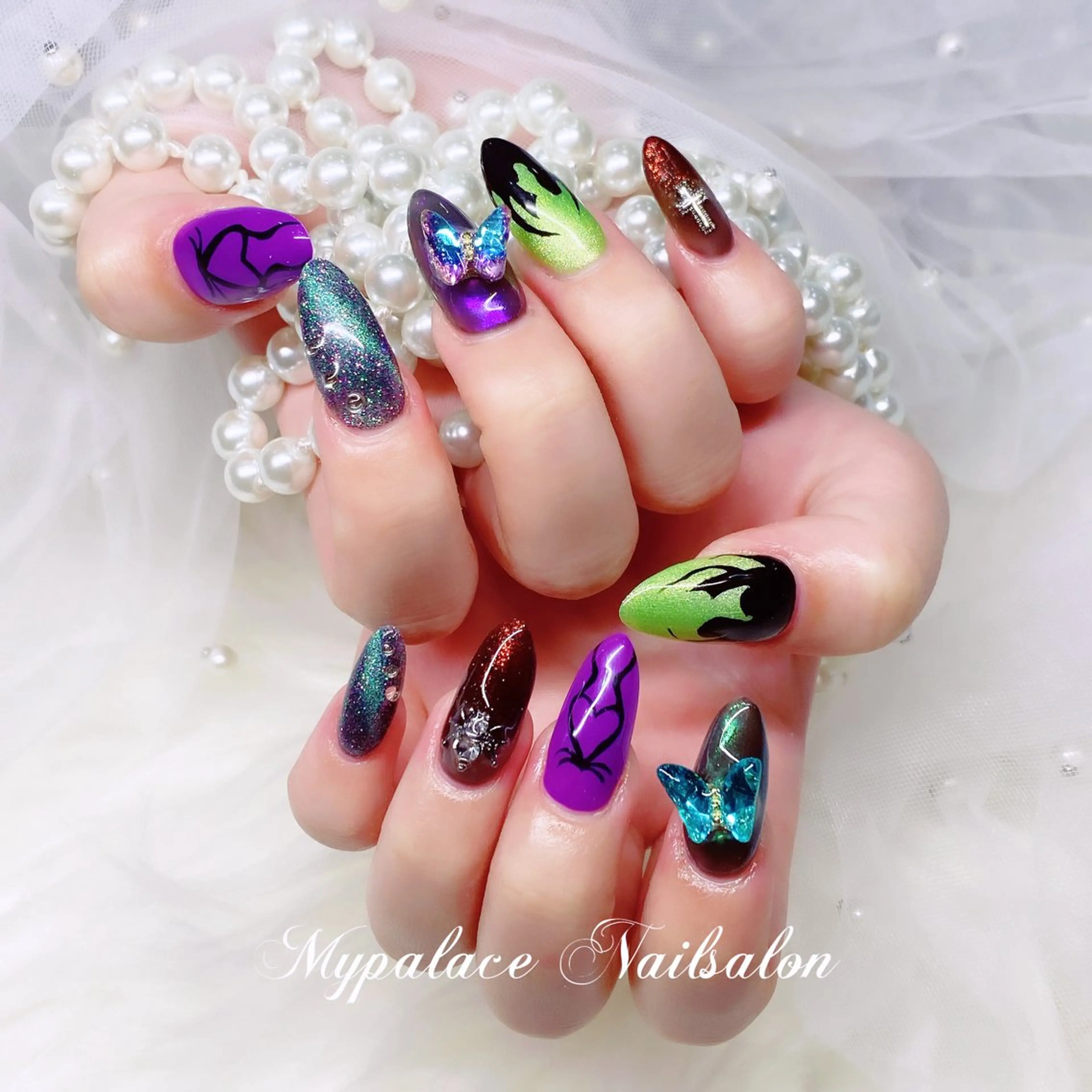 ネイル アートネイル キラキラネイル マグネットネイル ハンドネイル Yuis Nailスカルプ専門のネイルデザイン