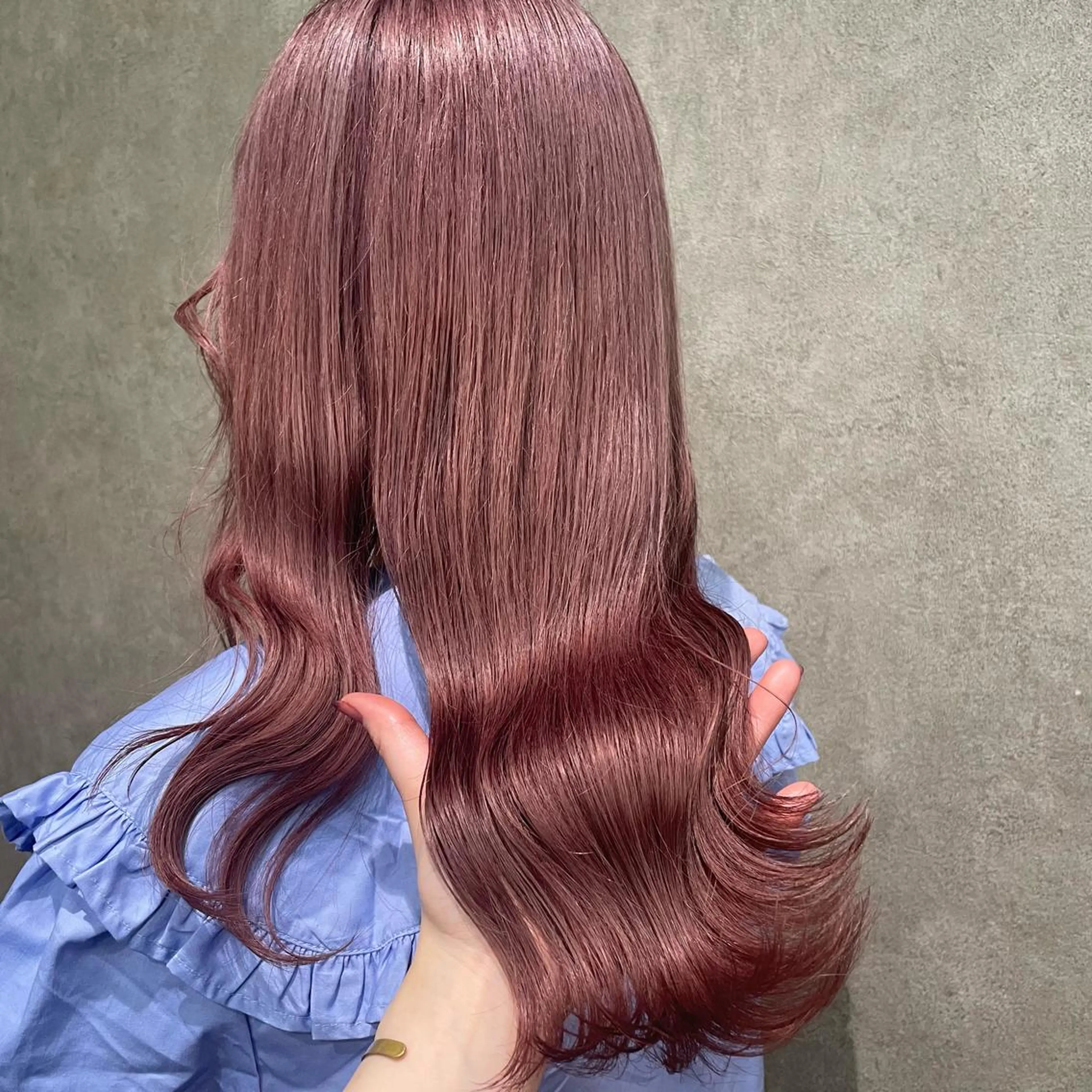 ロング カラー ピンクカラー BUBBLES所属・山本 琴乃🦭のヘアスタイル