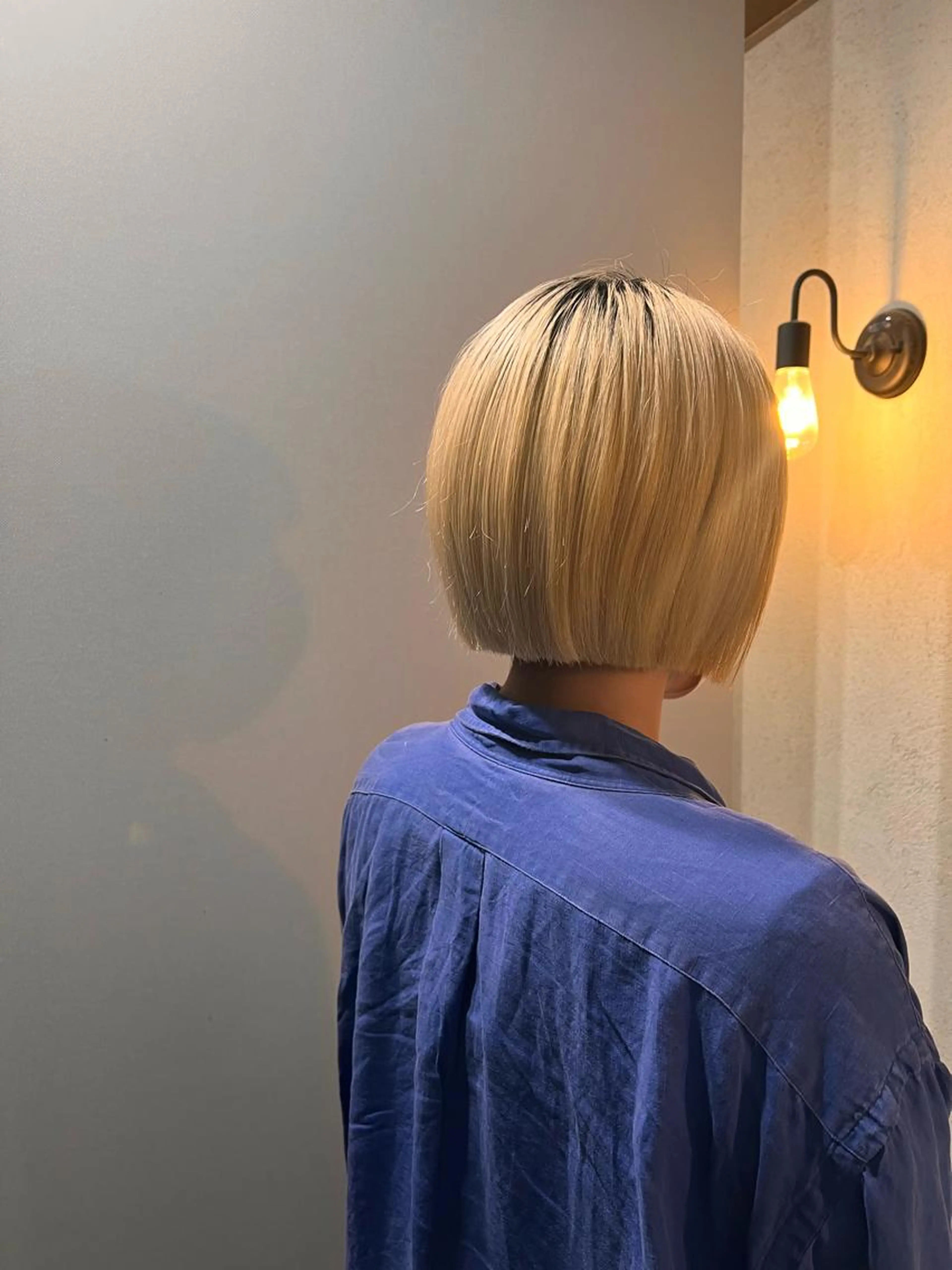 カット ＋ アディクシーカラー ＋コテ巻き仕上げ無料の写真