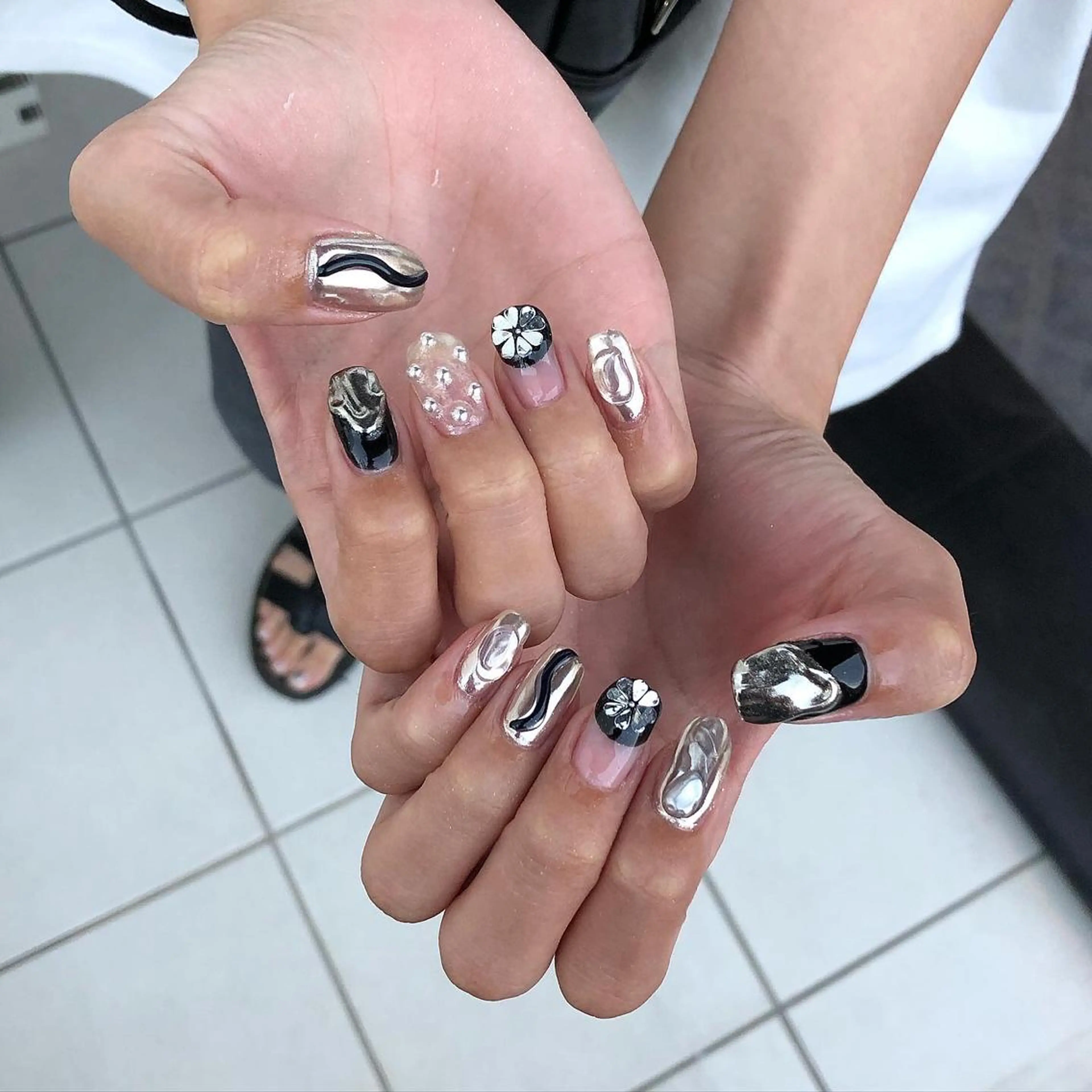 ネイル ハンドネイル émus nail Mamiのネイルデザイン