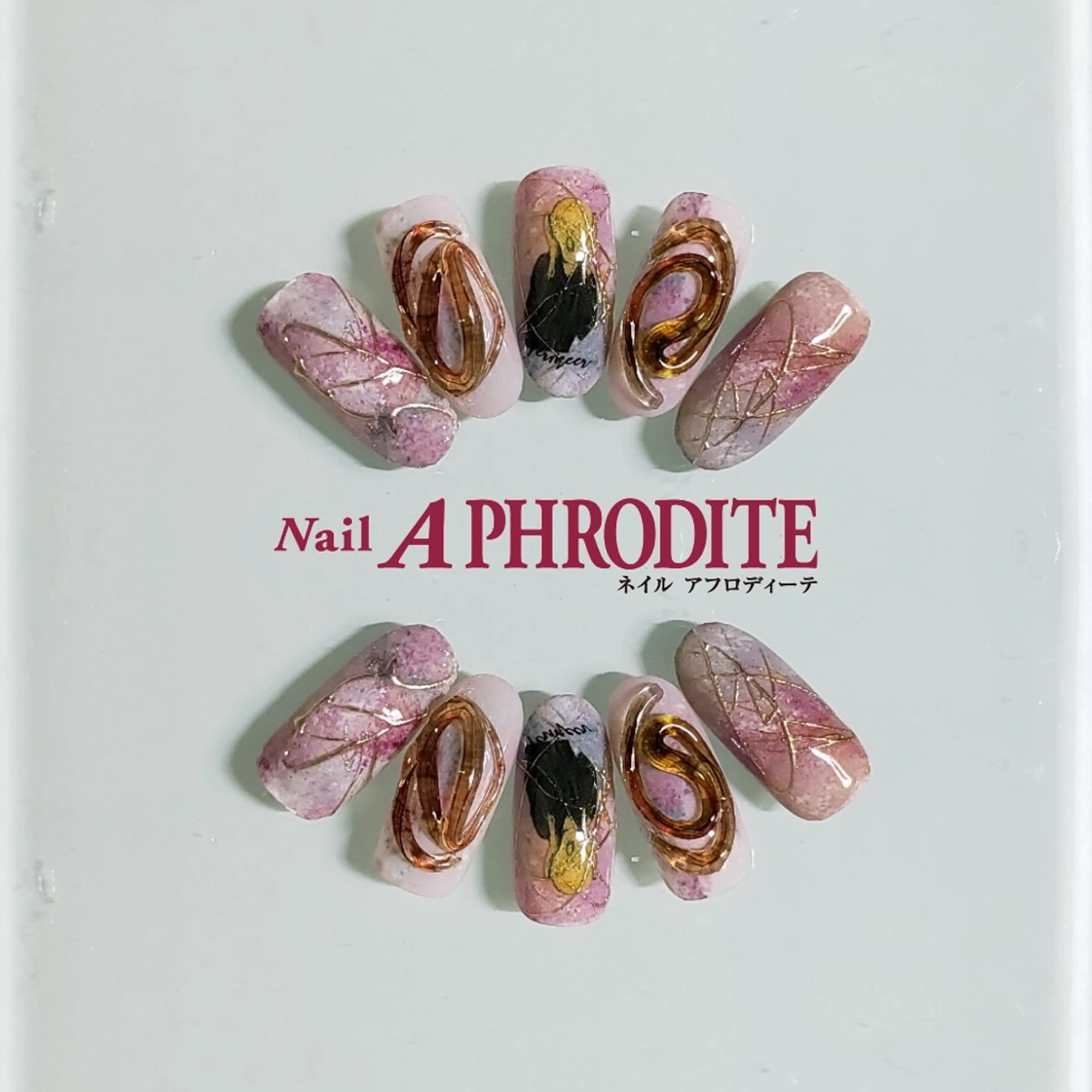 ネイル ジェルネイル ニュアンスネイル スカルプネイル ソフトジェル ネイルチップ ハンドネイル Nail Aphroditeのネイルデザイン