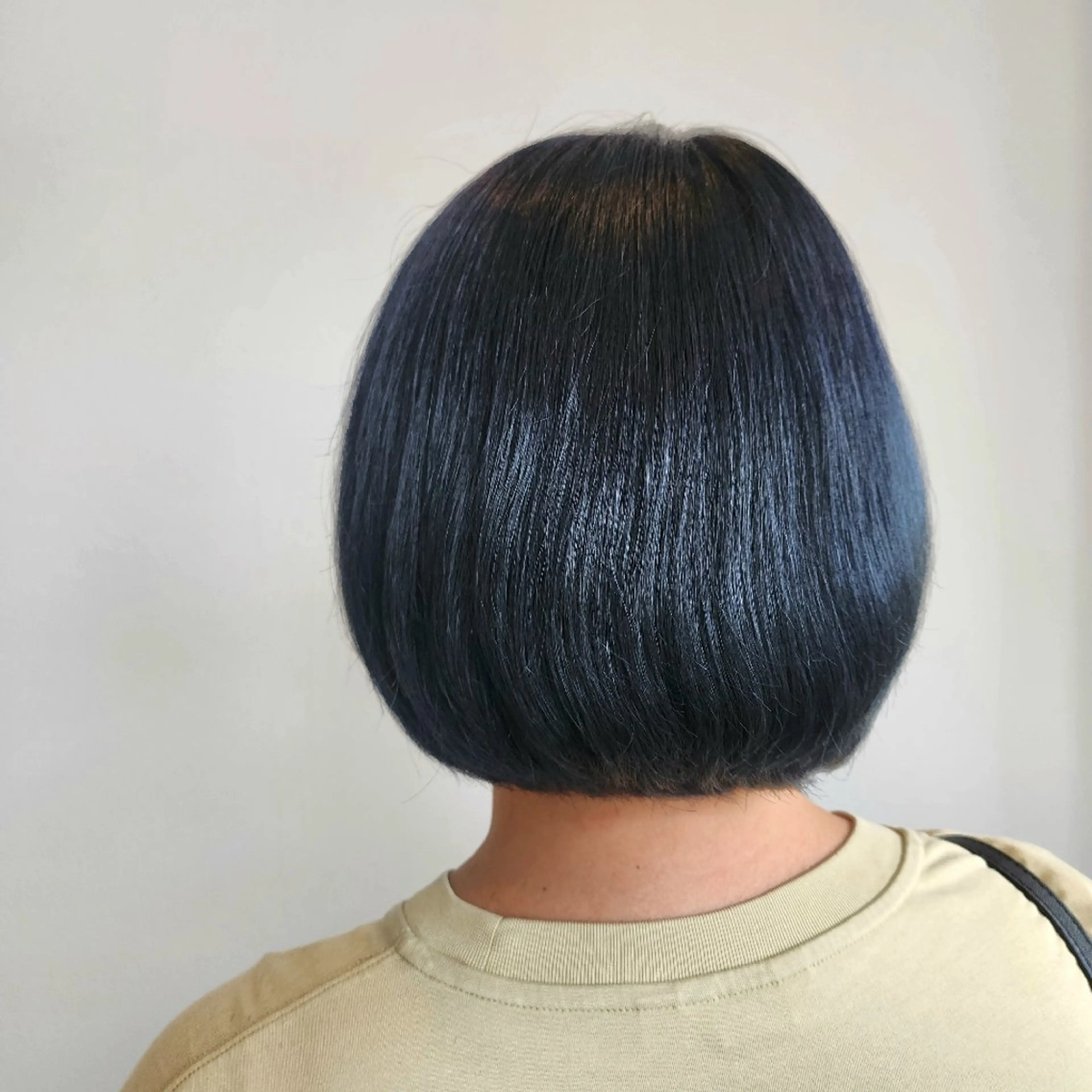 ショート カラー アッシュ ネイビーカラー O.hair designers所属・シールエクステ🎀 ホシノ🕒ユウカのヘアスタイル