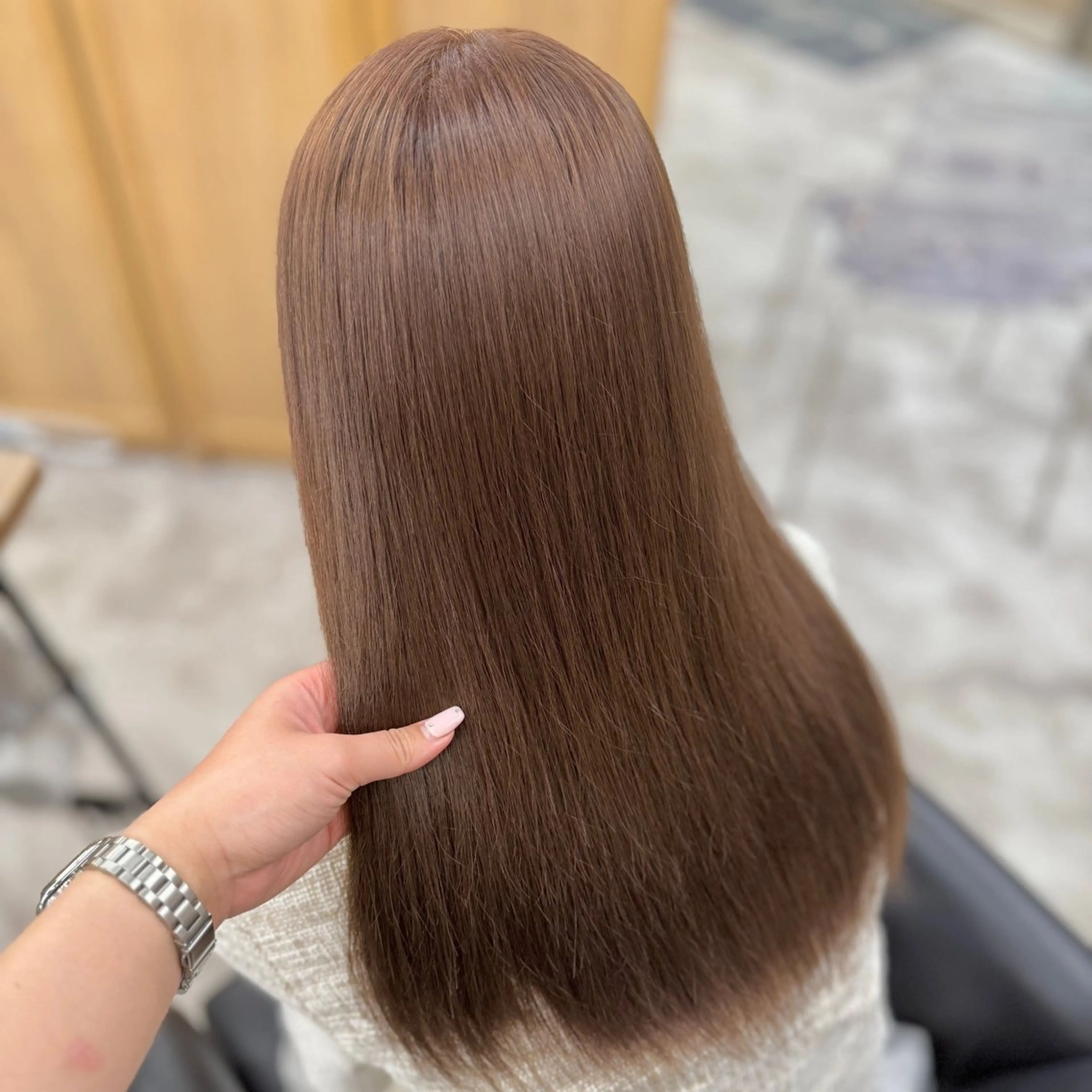 セミロング ヘアカラー alo所属・ほの/ブリーチモデル 🎀/艶カラー‎のヘアスタイル