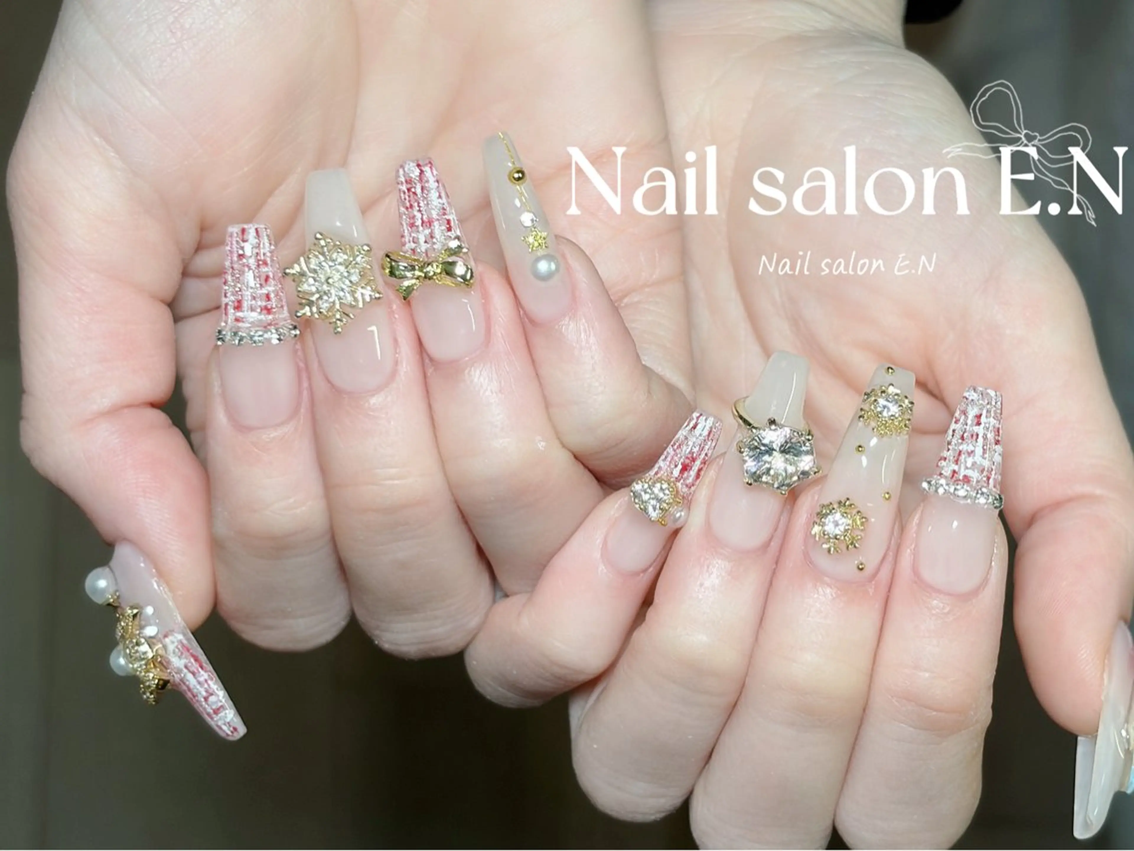 ネイル アートネイル オーロラネイル ブラウン クリアネイル フレンチネイル ハンドネイル E.N🦋 長さ出し/持ち込みのネイルデザイン