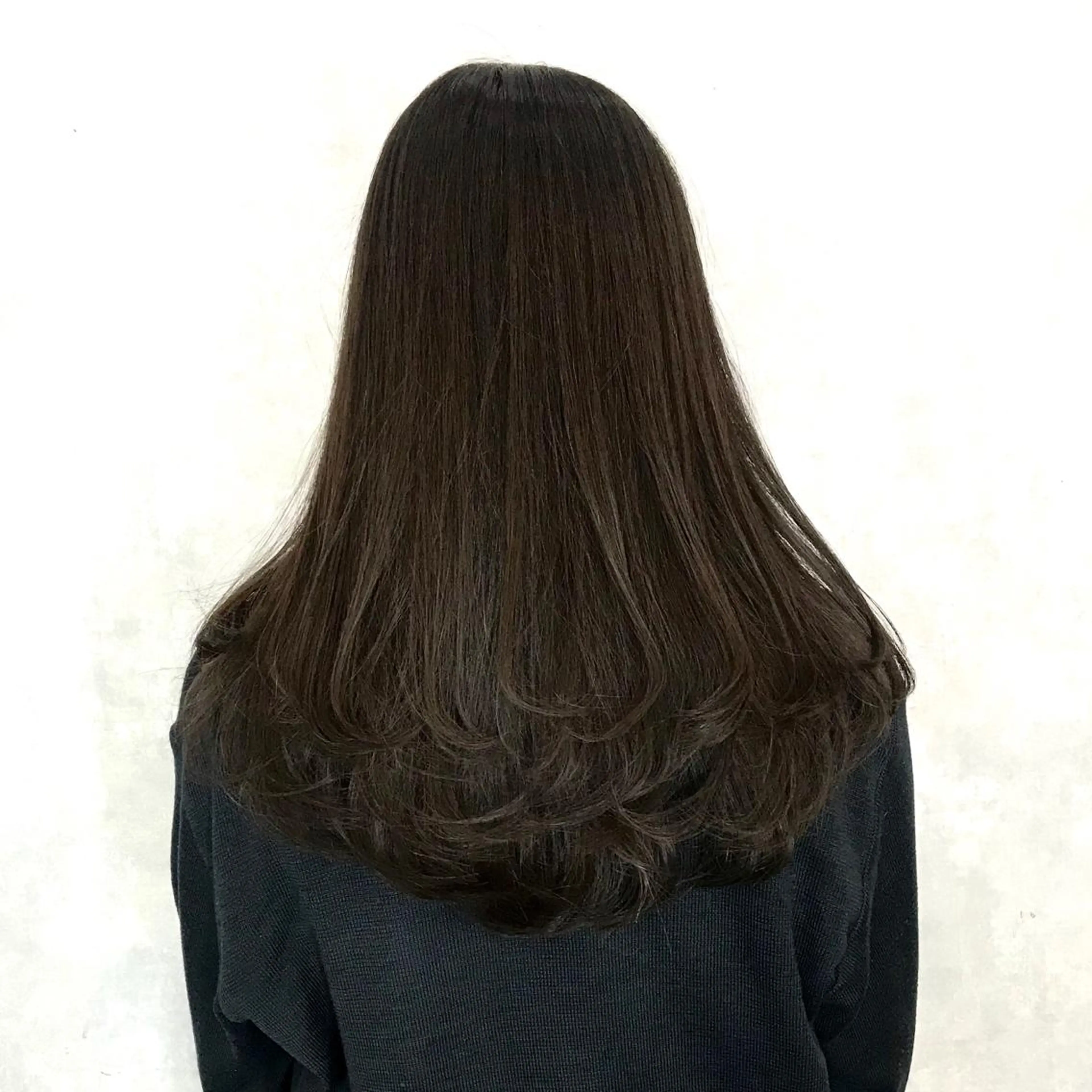 ロング ヨシンモリ ムルギョル巻き 韓国風ヘア レイヤーカット シースルーバング サロウィン所属・K-POP好き美容師 🇰🇷Kai.Yのヘアスタイル