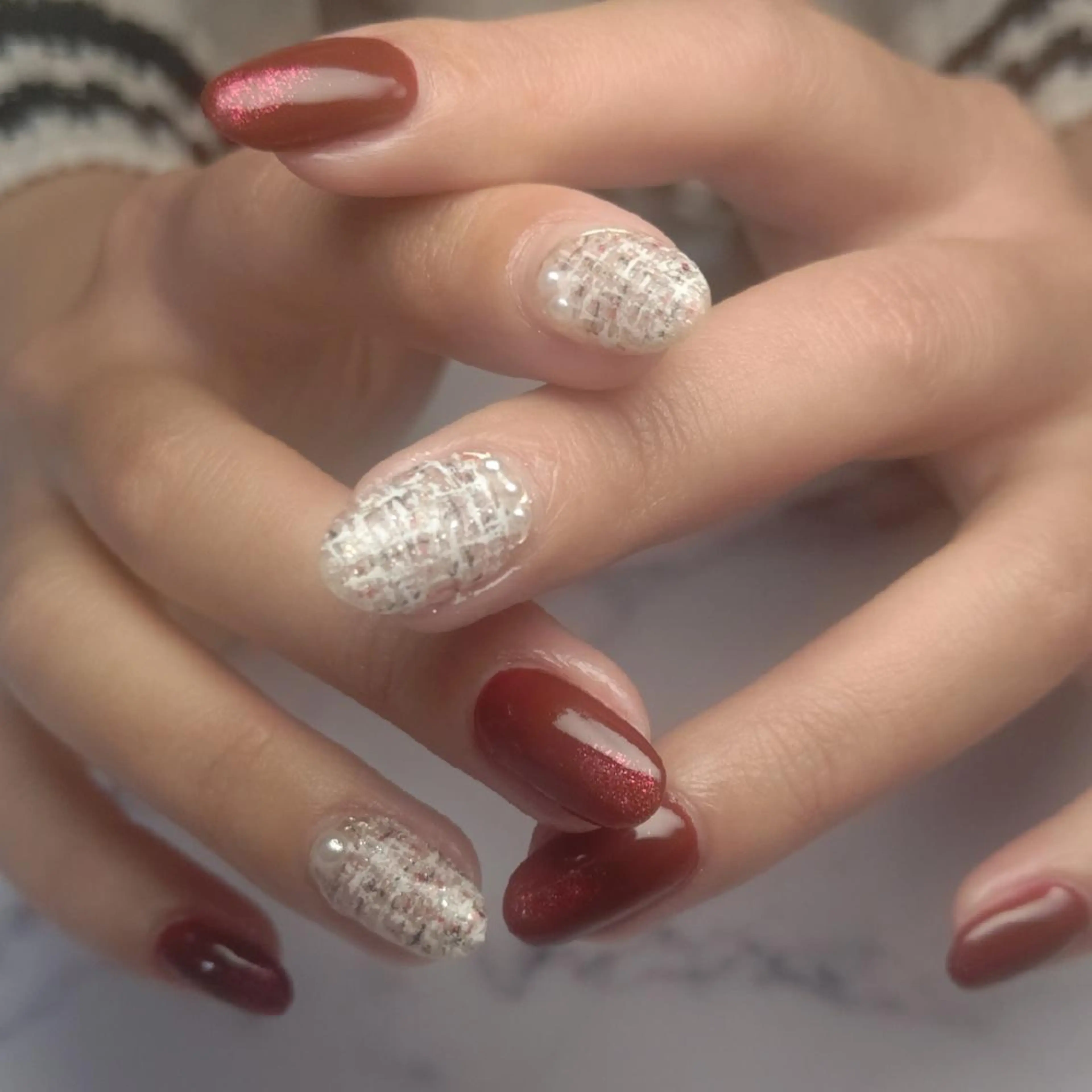 ネイル ツイードネイル ラヴィアン ローズのネイルデザイン