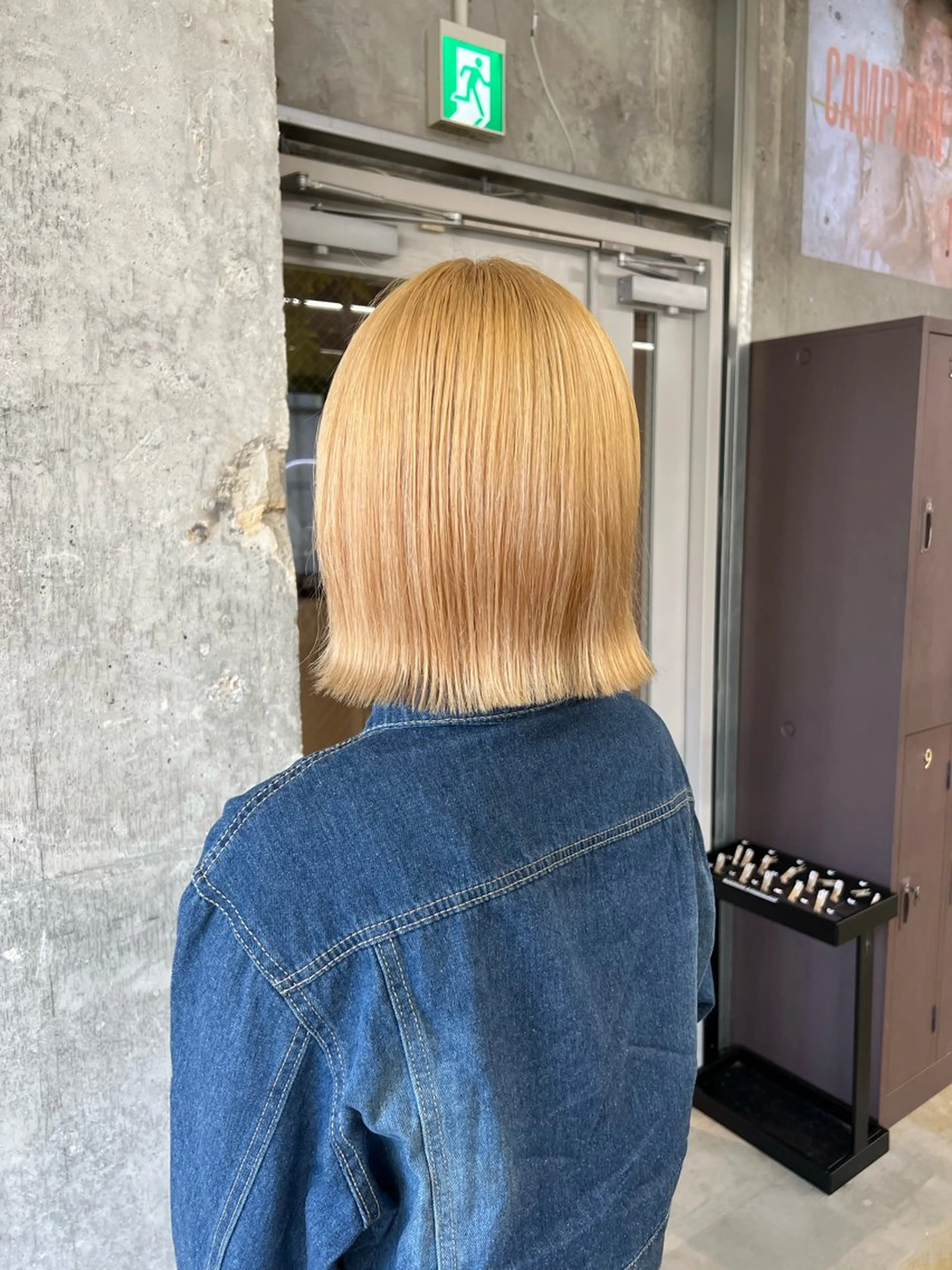 ミディアム カラー ハイトーンカラー ボブ era所属・azumi/ボブ/暖 色/オリーブ/縮毛のヘアスタイル