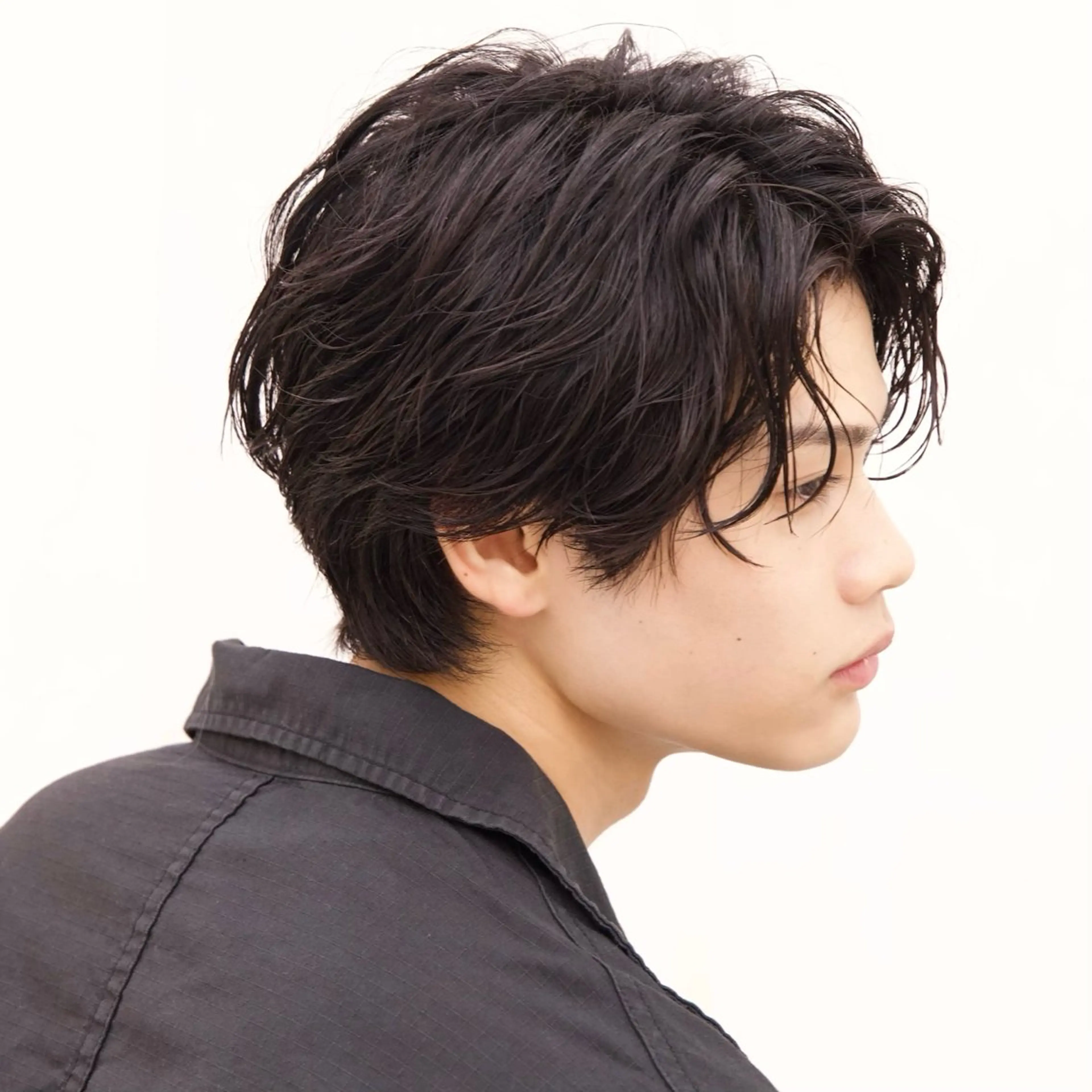ショート パーマ メンズ センターパート フェザーパーマ メンズパーマ カット パーマ メンズサロン/川越/ モリワキフウガのヘアスタイル