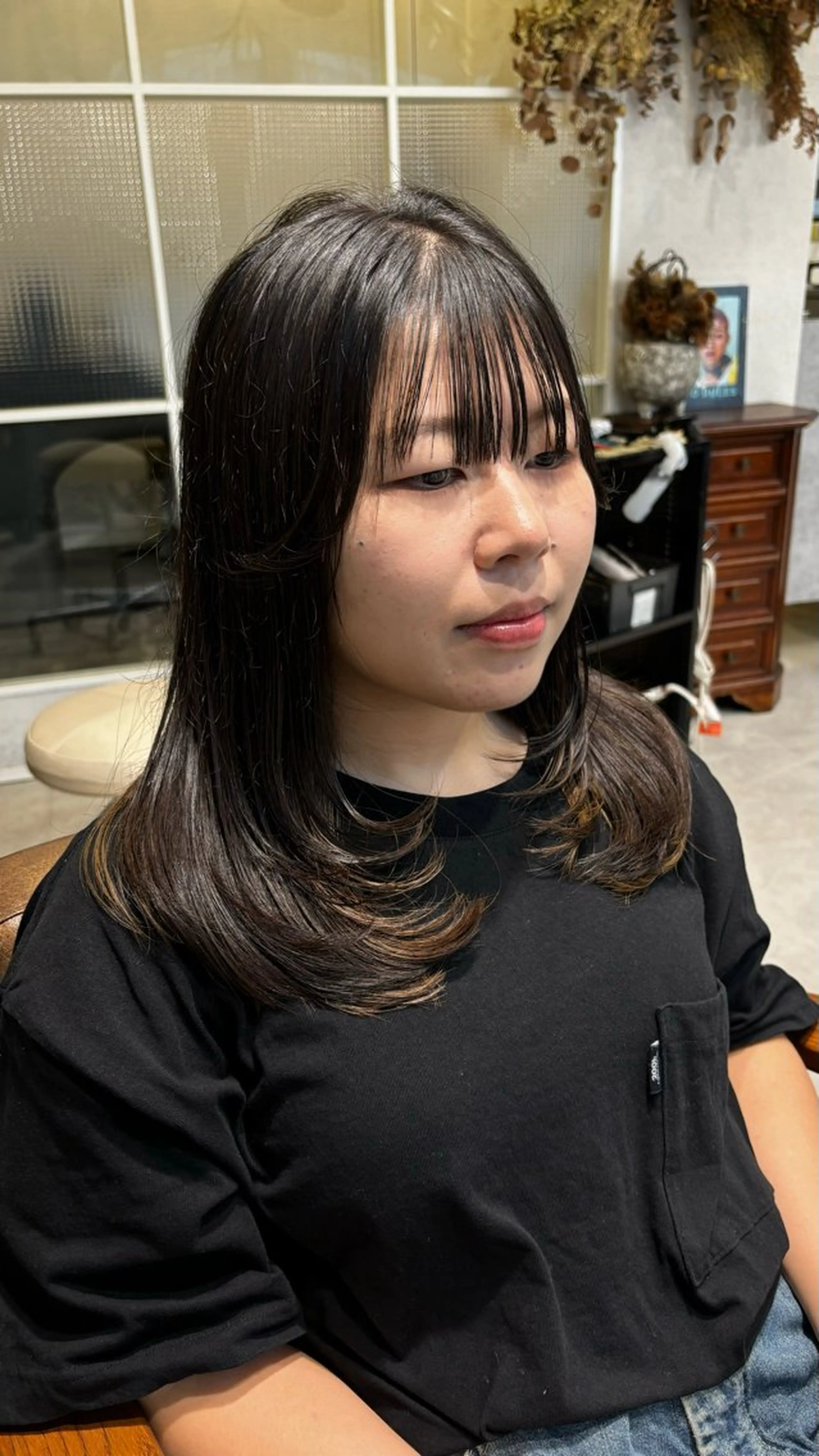 ロング 顔まわりレイヤー 顔周りカット レイヤーカット カット ヘアカラー ﾔﾏｼﾀ ﾘﾘのヘアスタイル
