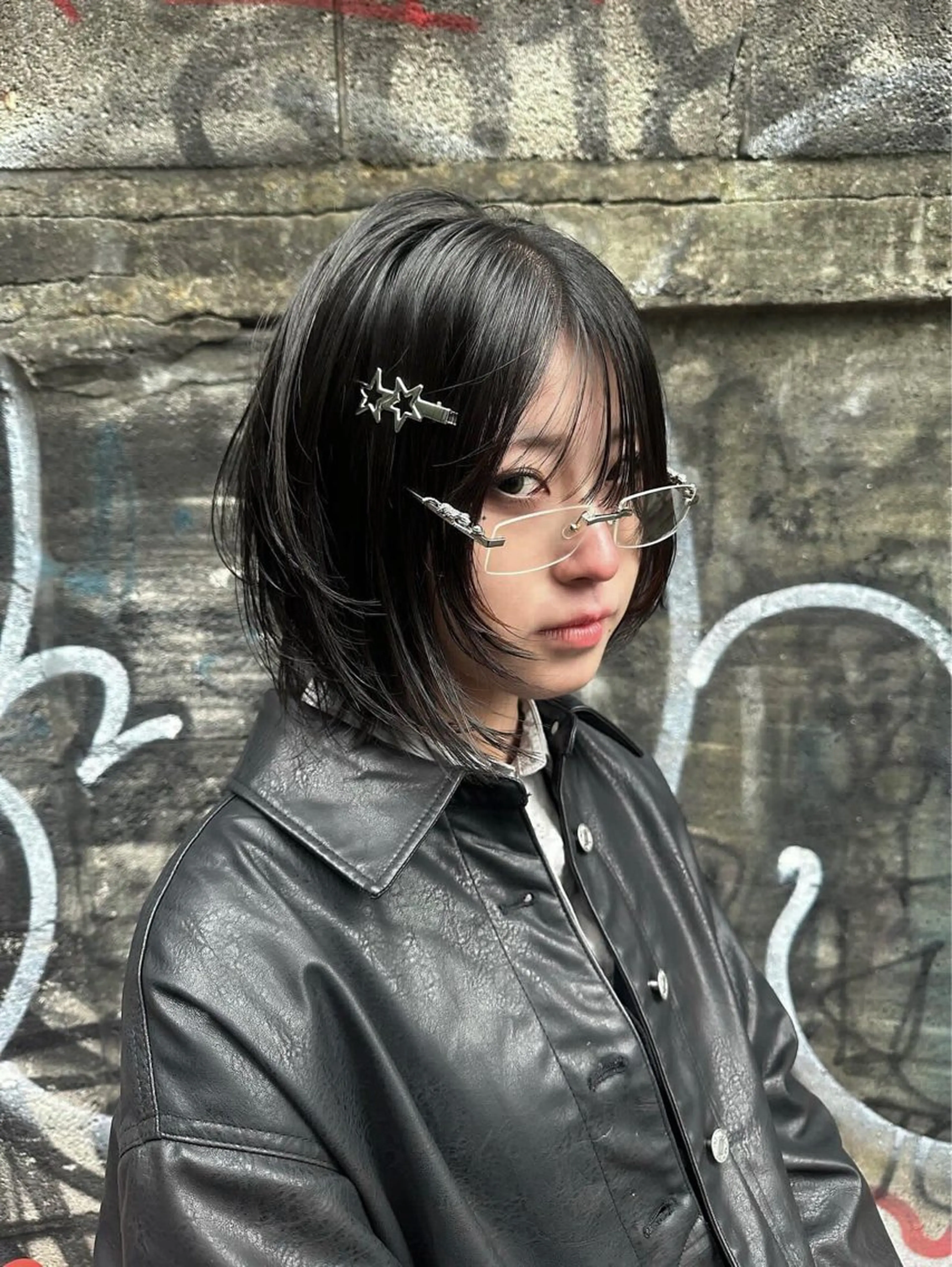 ミディアム ボブレイヤー ボブ レイヤーカット カット ✴︎TO-MA✴︎ レッドカラー/透明感のヘアスタイル