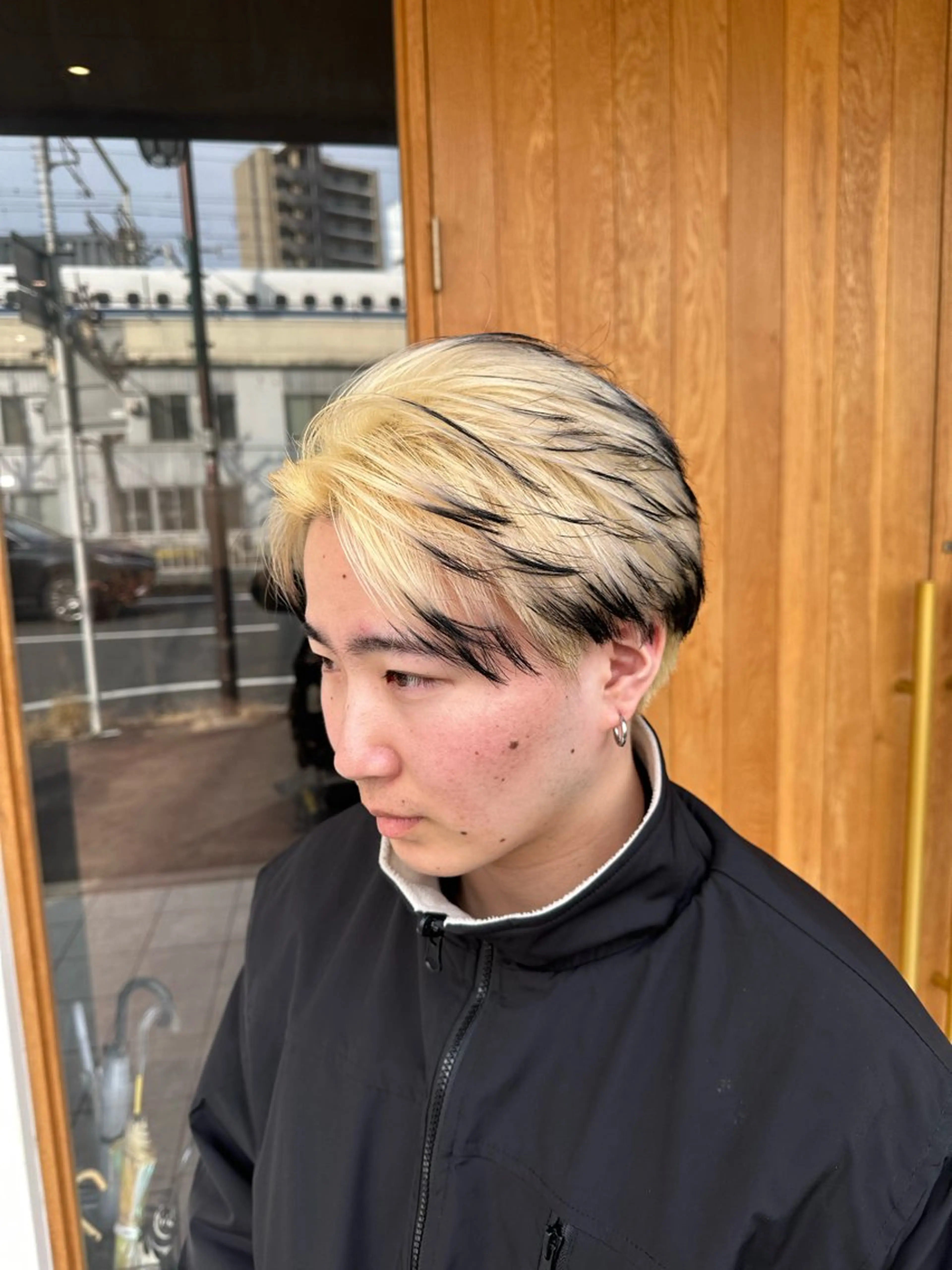 ミディアム カット ヘアカラー トリートメント MONIQA所属・阿南 守洋のヘアスタイル