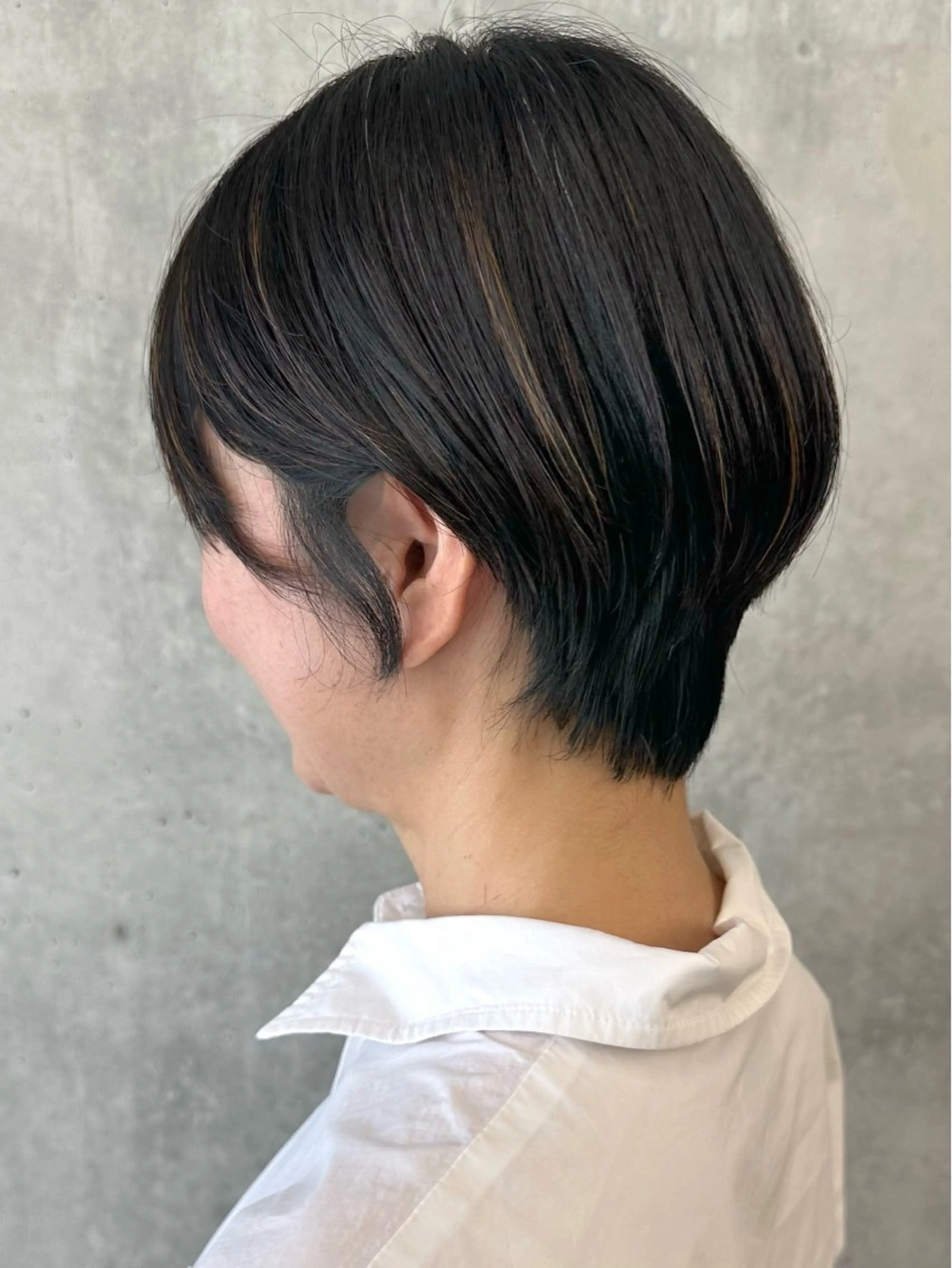 ショート ショートヘア カット トリートメント ヘッドスパ とうい/パーマボブ/ くせ毛/丸みボブのヘアスタイル