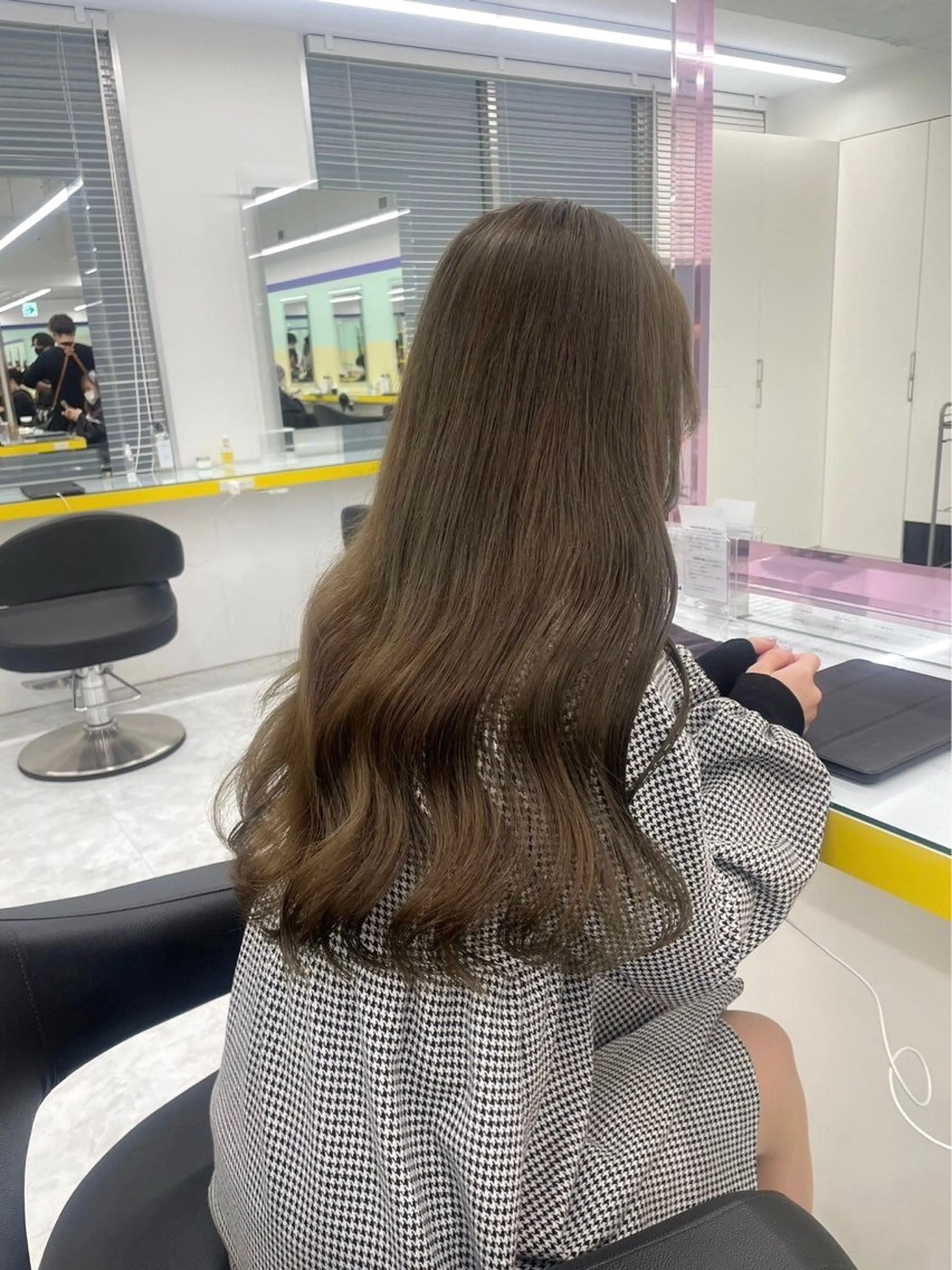 ロング カラー ヘアアレンジ 韓国ナチュラルヘア 🤍raika🤍のヘアスタイル