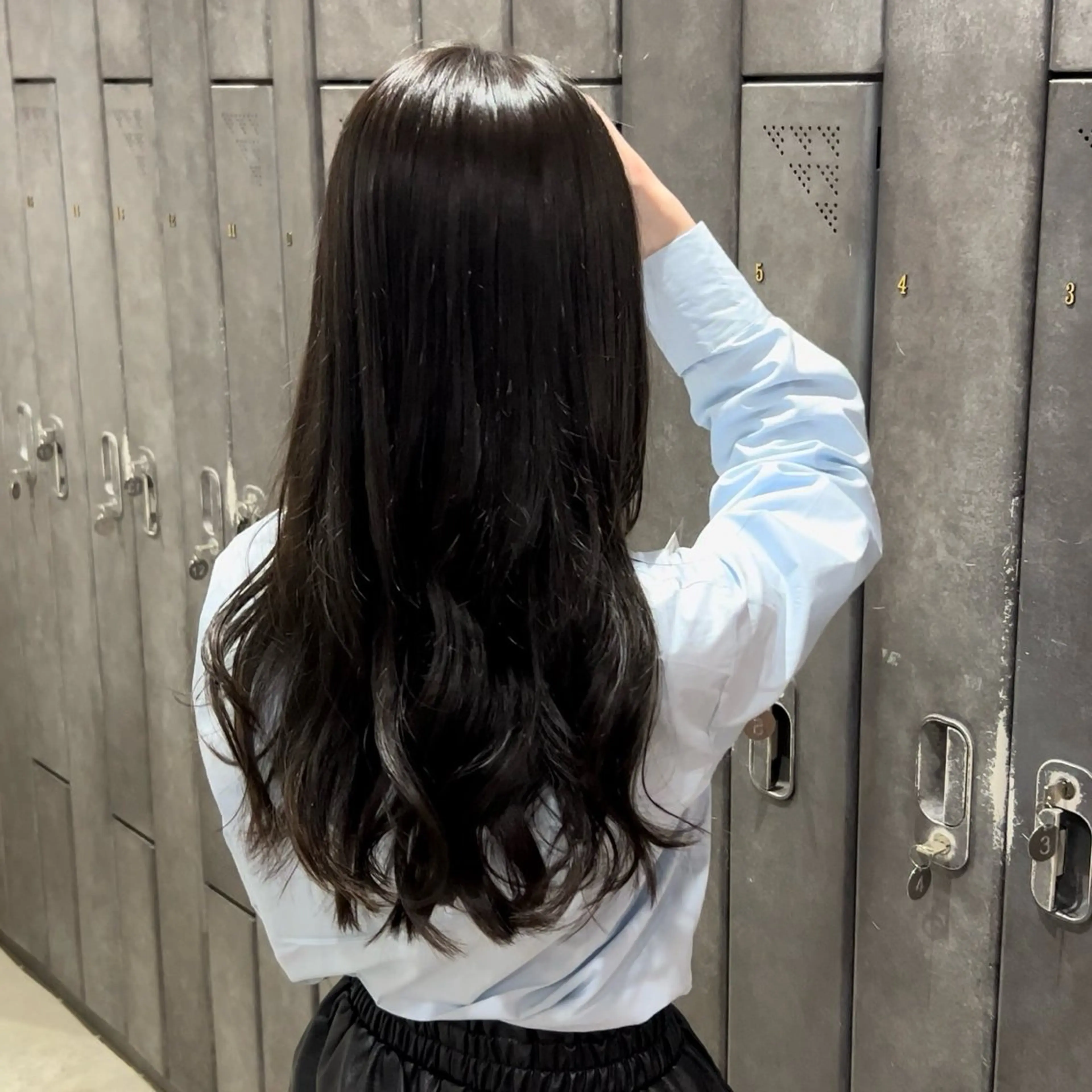 ロング カラー 黒髪 ブルーカラー ブルーブラック カット ヘアカラー Lumier de mashu所属・nana/ボブ/ レイヤーカットのヘアスタイル