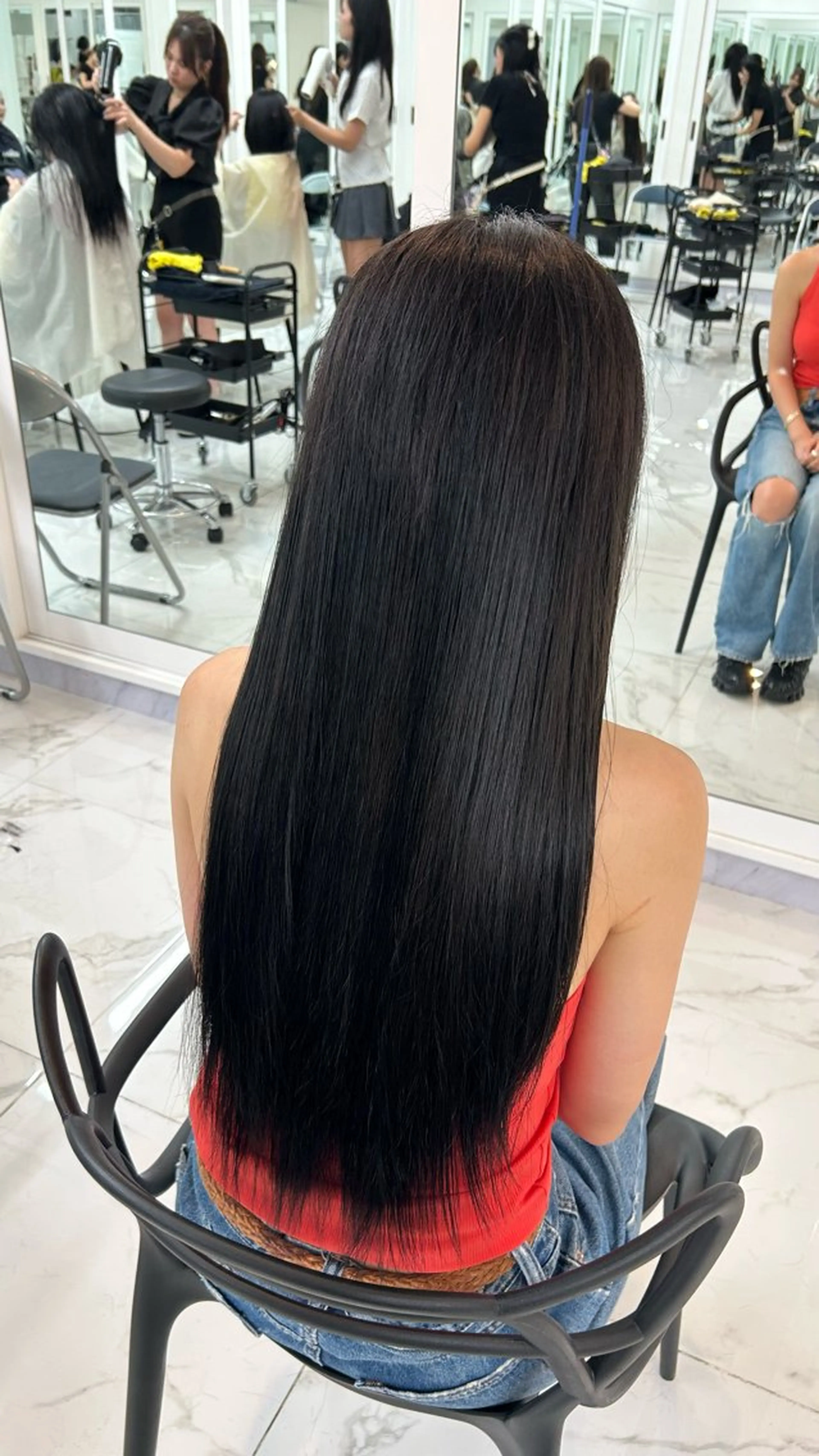 ロング カラー カット 縮毛矯正 艶カラー/レイヤー カット🖤Akaneのヘアスタイル