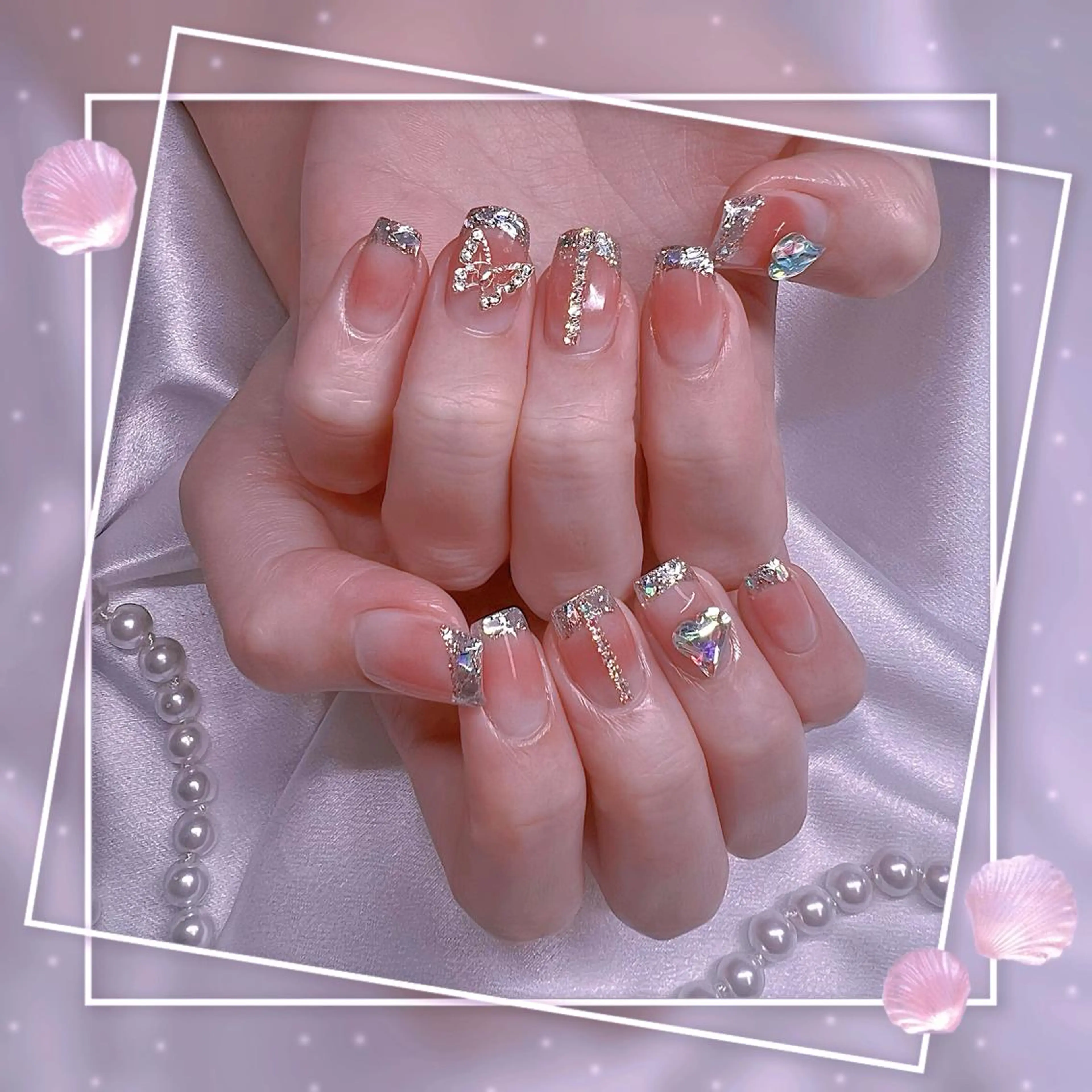ネイル フレンチネイル キラキラネイル 韓国ネイル マグネットネイル マグネットフレンチ ハンドネイル ハンドケア Chill Nailsalonのネイルデザイン