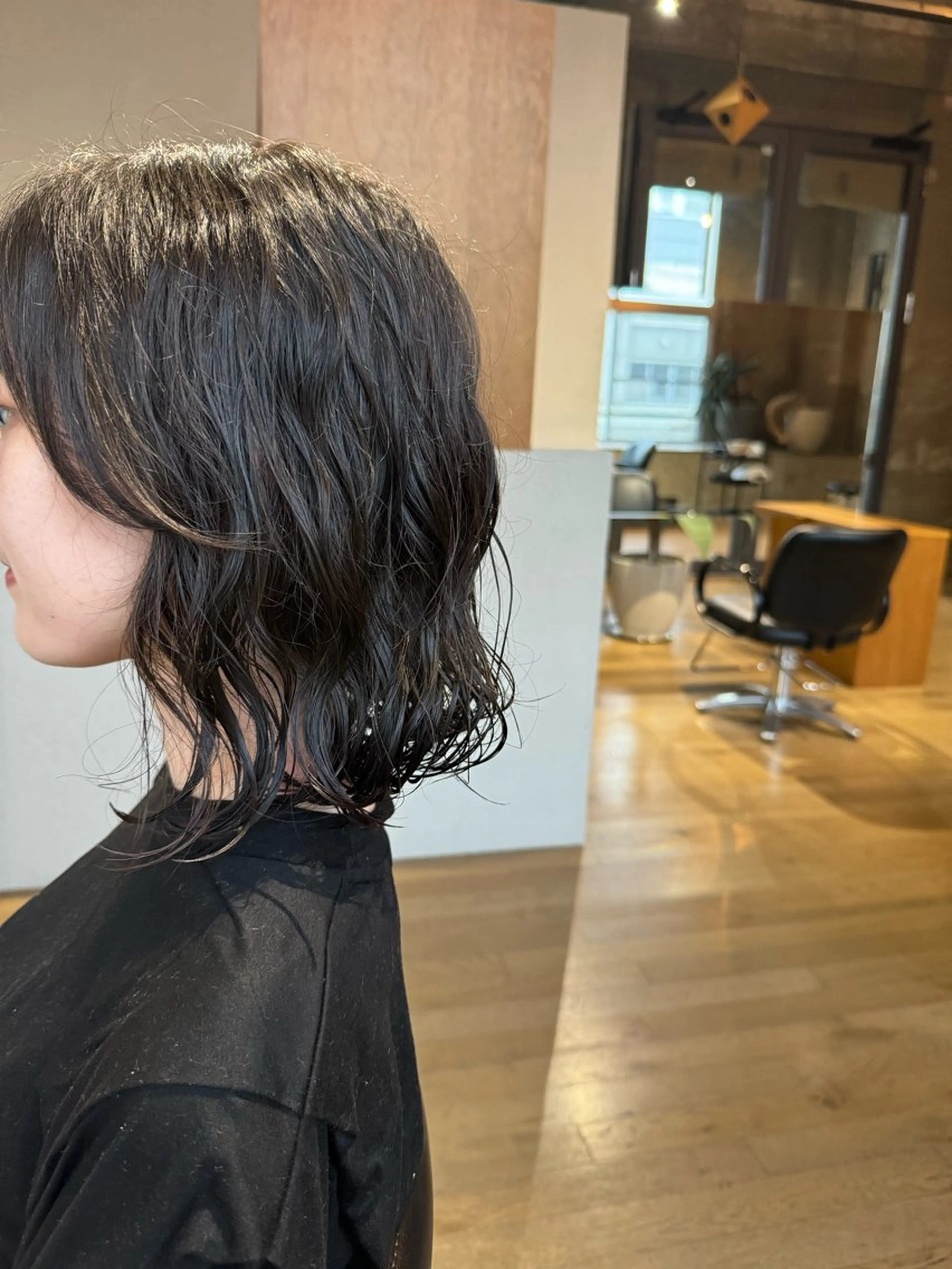 ミディアム パーマ ミディアムパーマ ボブ カット パーマ SOU所属・ふるかわ れなのヘアスタイル