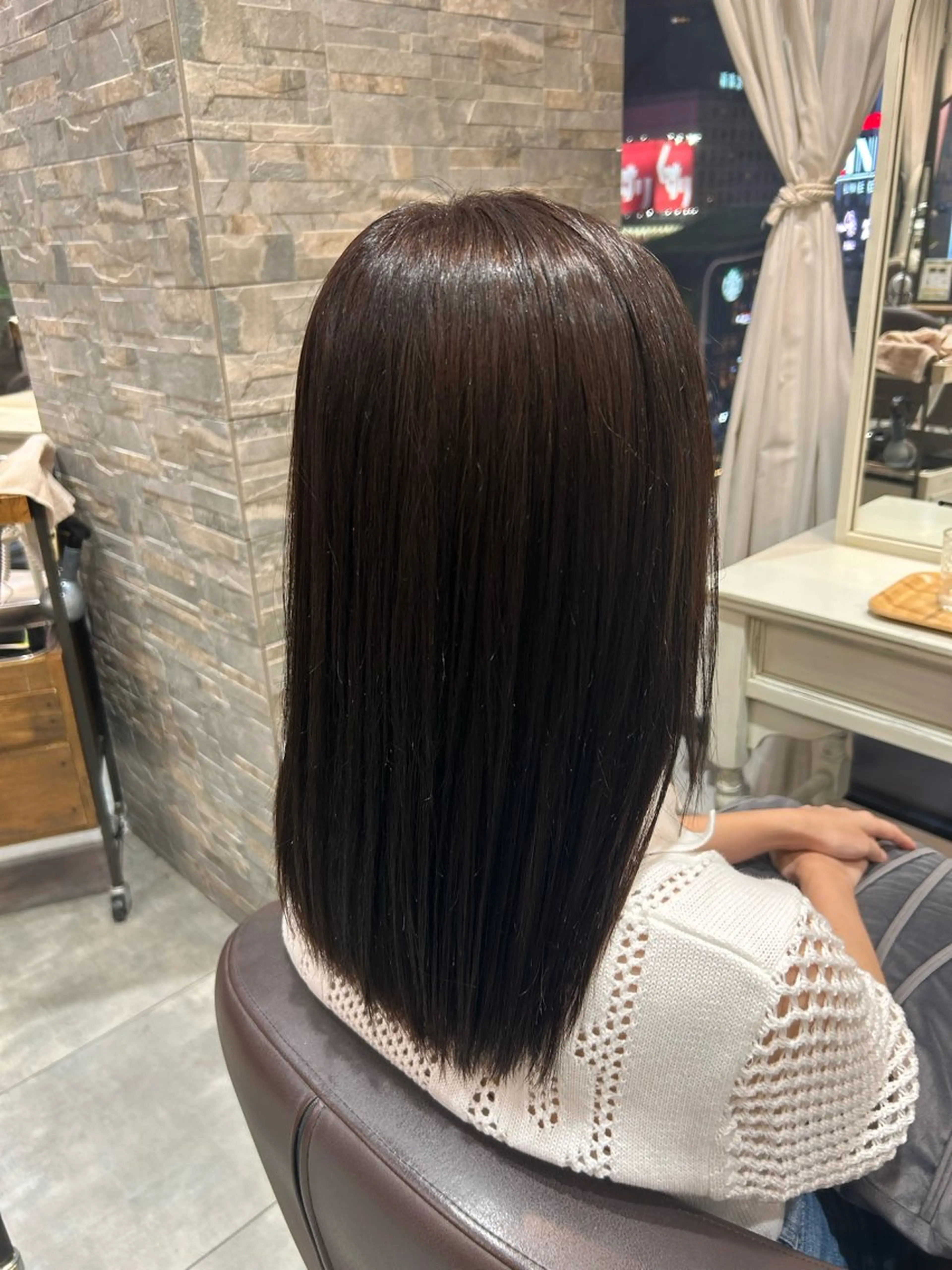 ロング カラー La Bless 大阪梅田所属・梅田 ミディアム ショートYUKINOのヘアスタイル