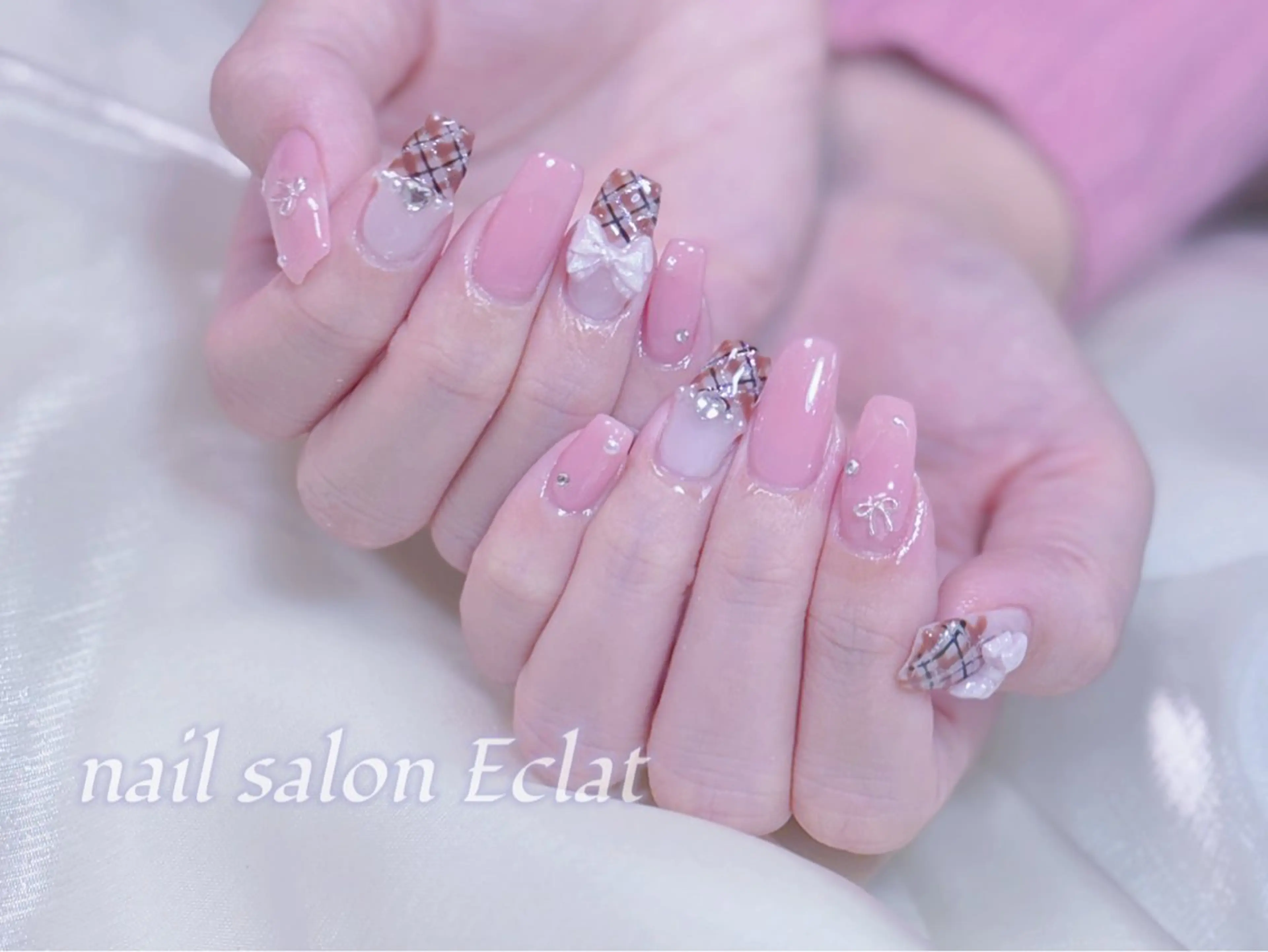 ネイル ネイルサロンエクラ 🫧Shizukaのネイルデザイン