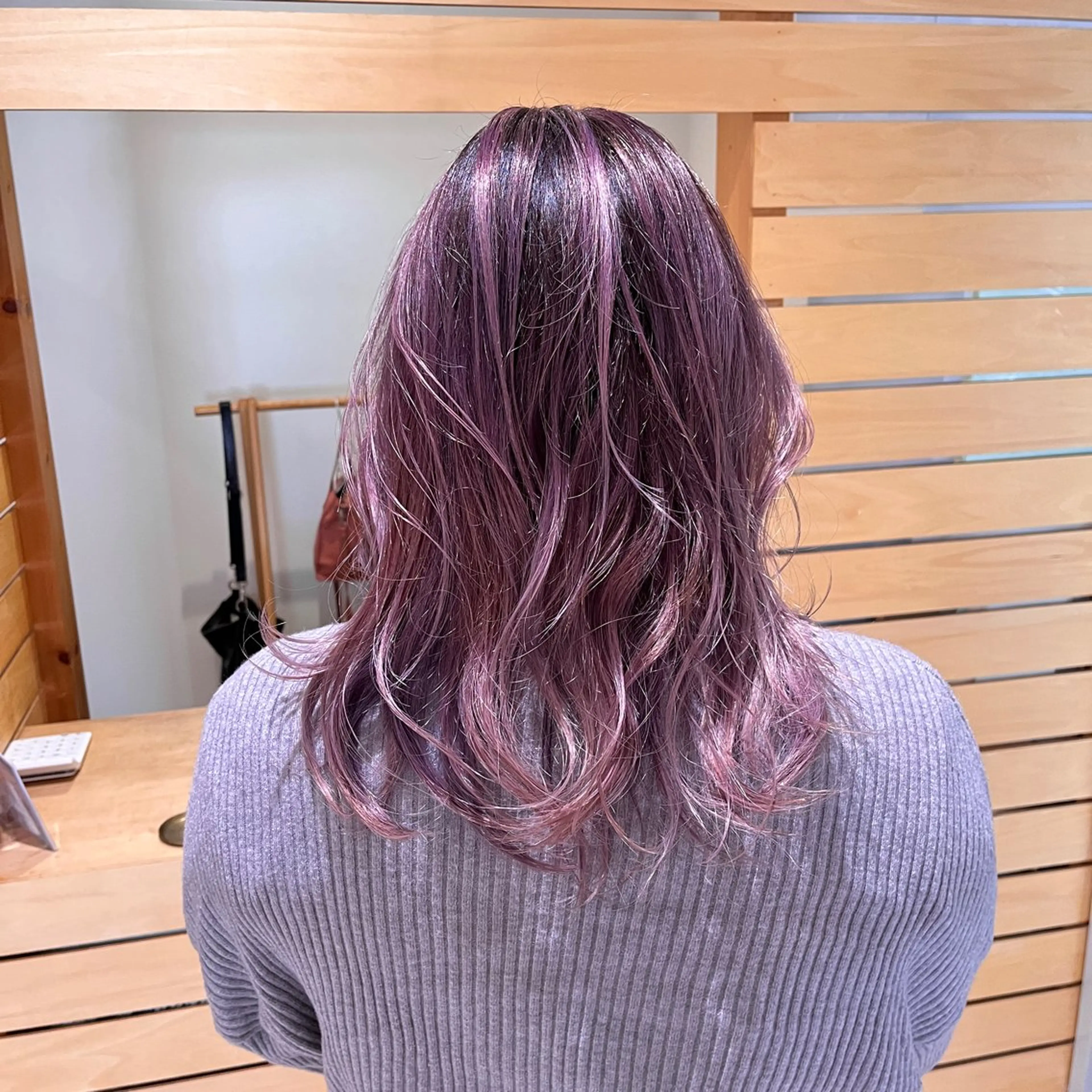 ミディアム カラー ブリーチ ヘアカラー トリートメント ヘアセット RUBEUS【ルベウス】所属・✨艶々カラー🎨 杉本賢人のヘアスタイル