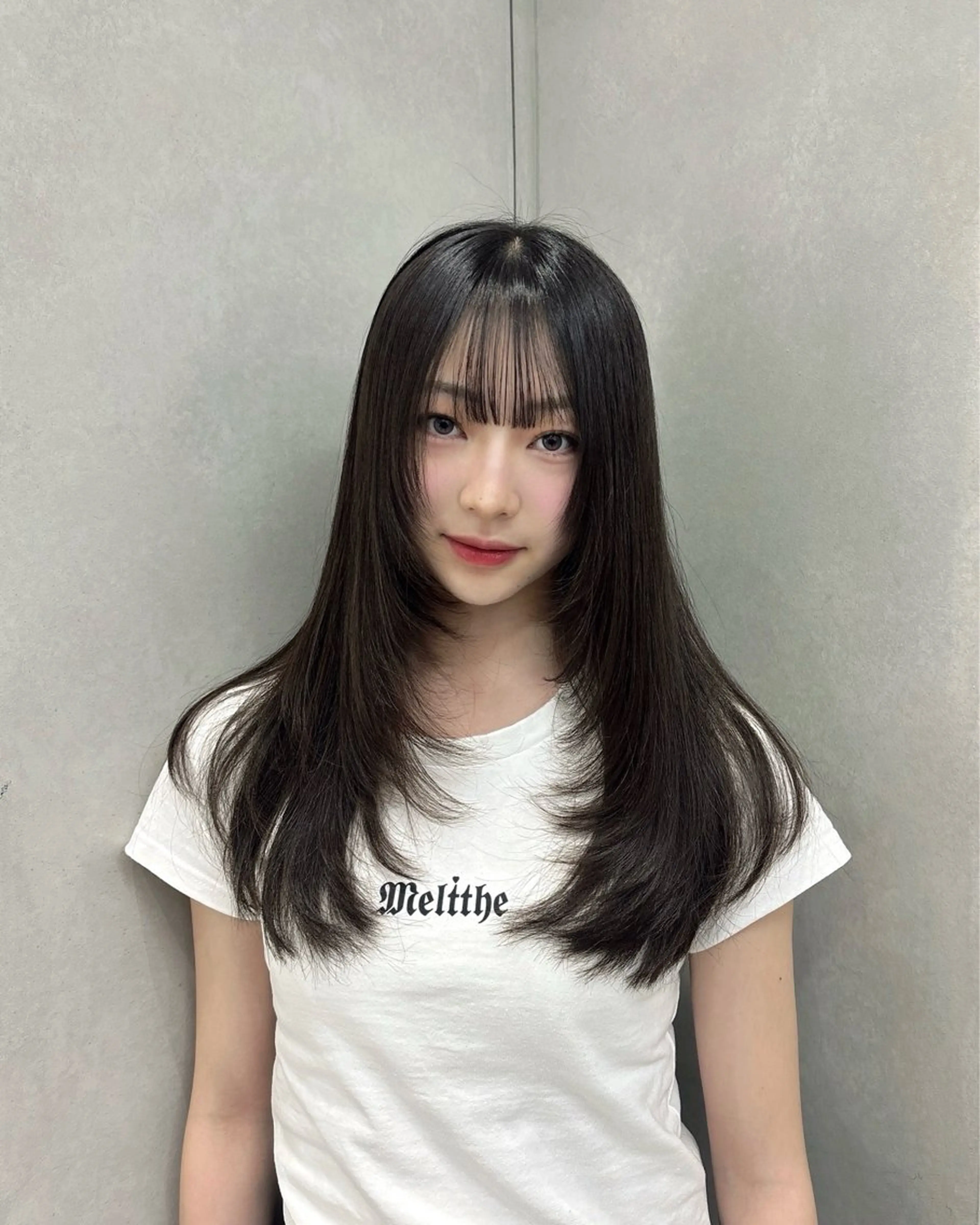 セミロング カット トリートメント emi 韓国ワンホンヘアのヘアスタイル