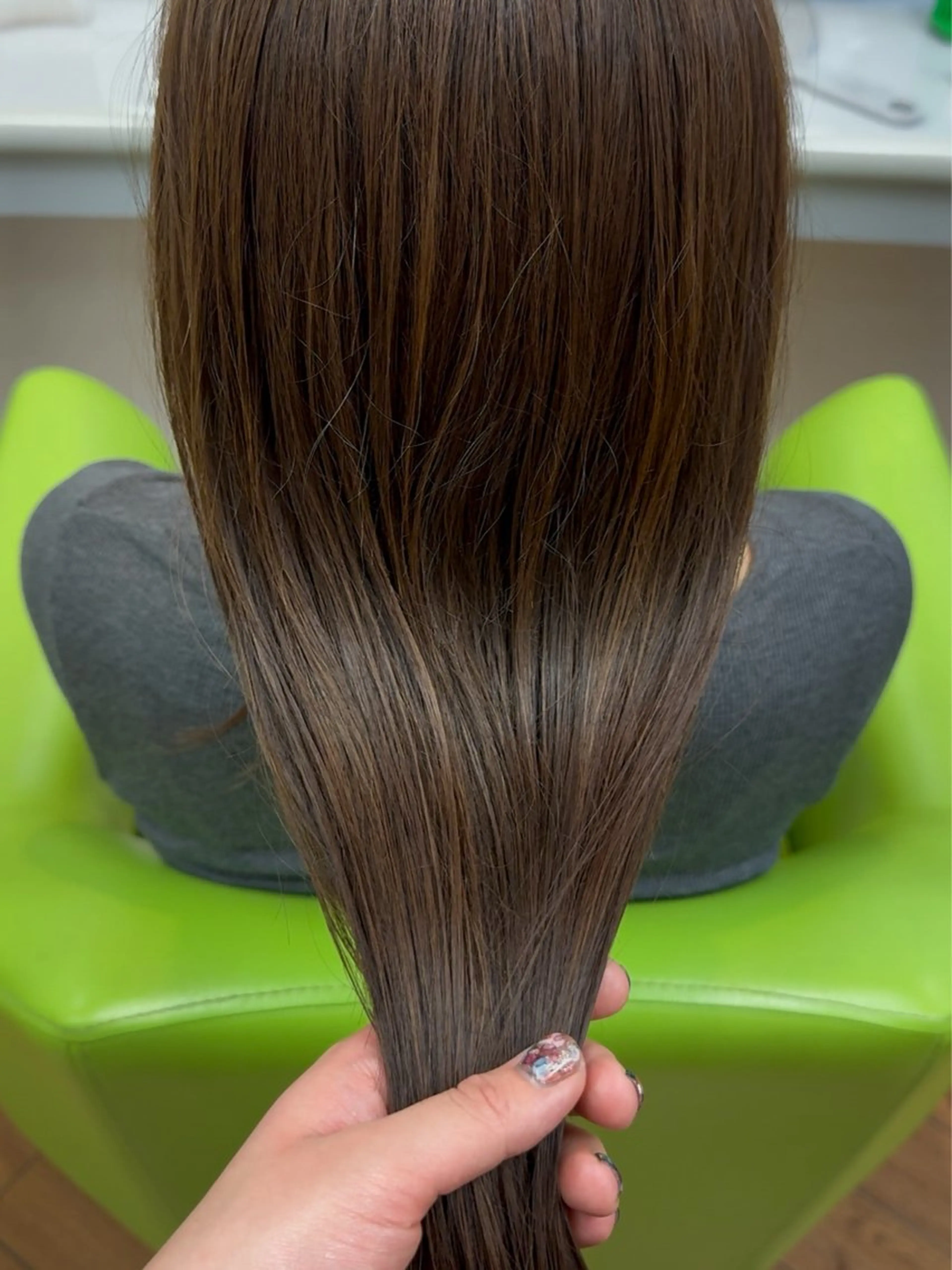 ロング カラー ベージュカラー ブリーチ 透明感カラー ブリーチなしカラー 似合わせカット ヘアカラー μ.Akane所属・μ Akaneのヘアスタイル