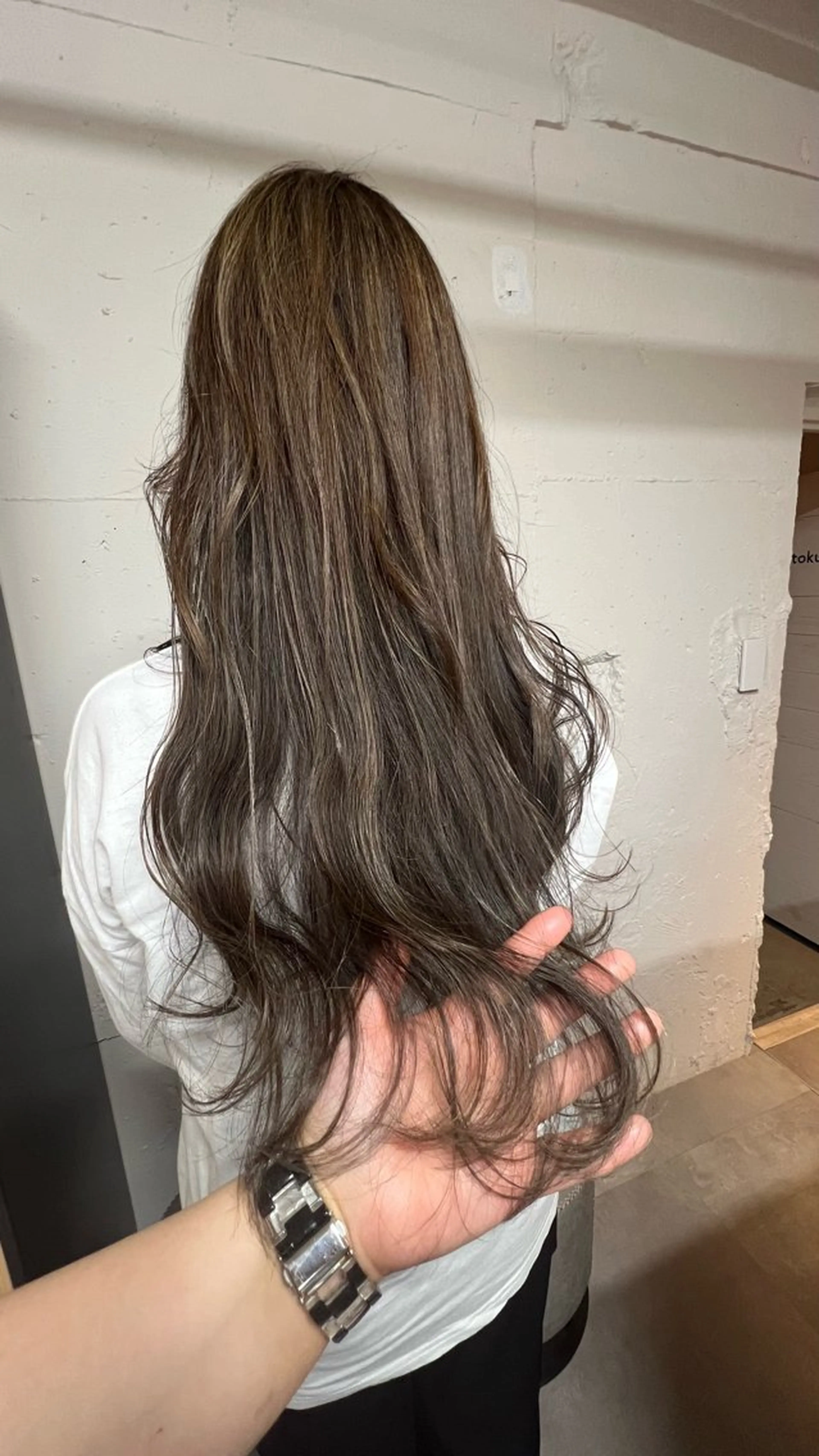 ロング カラー ベージュカラー ヘアカラー トリートメント 🎀tokute ナオ🧸のヘアスタイル
