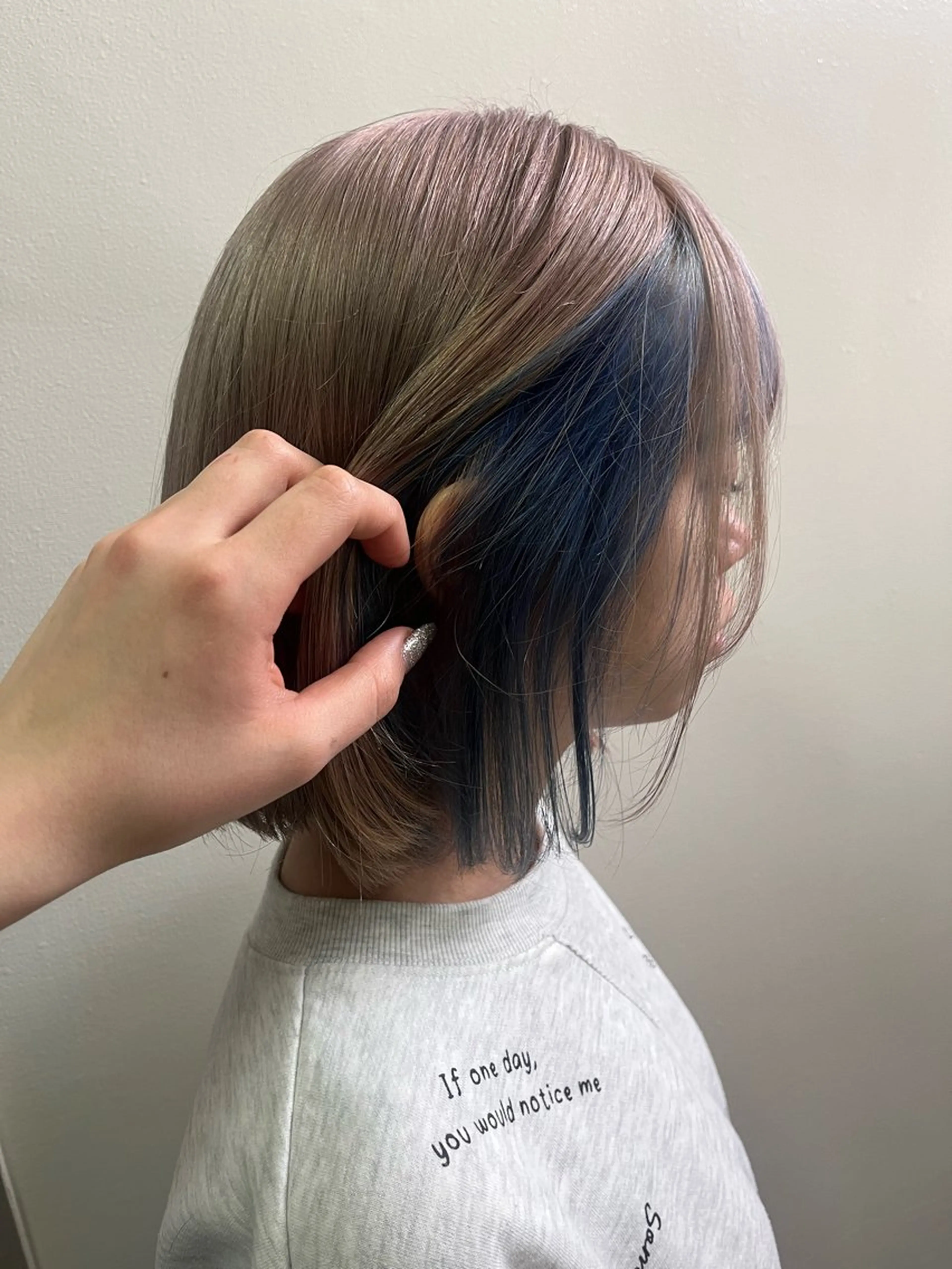 ショート カラー ヘアカラー トリートメント YUNA🍒 暖色カラーのヘアスタイル