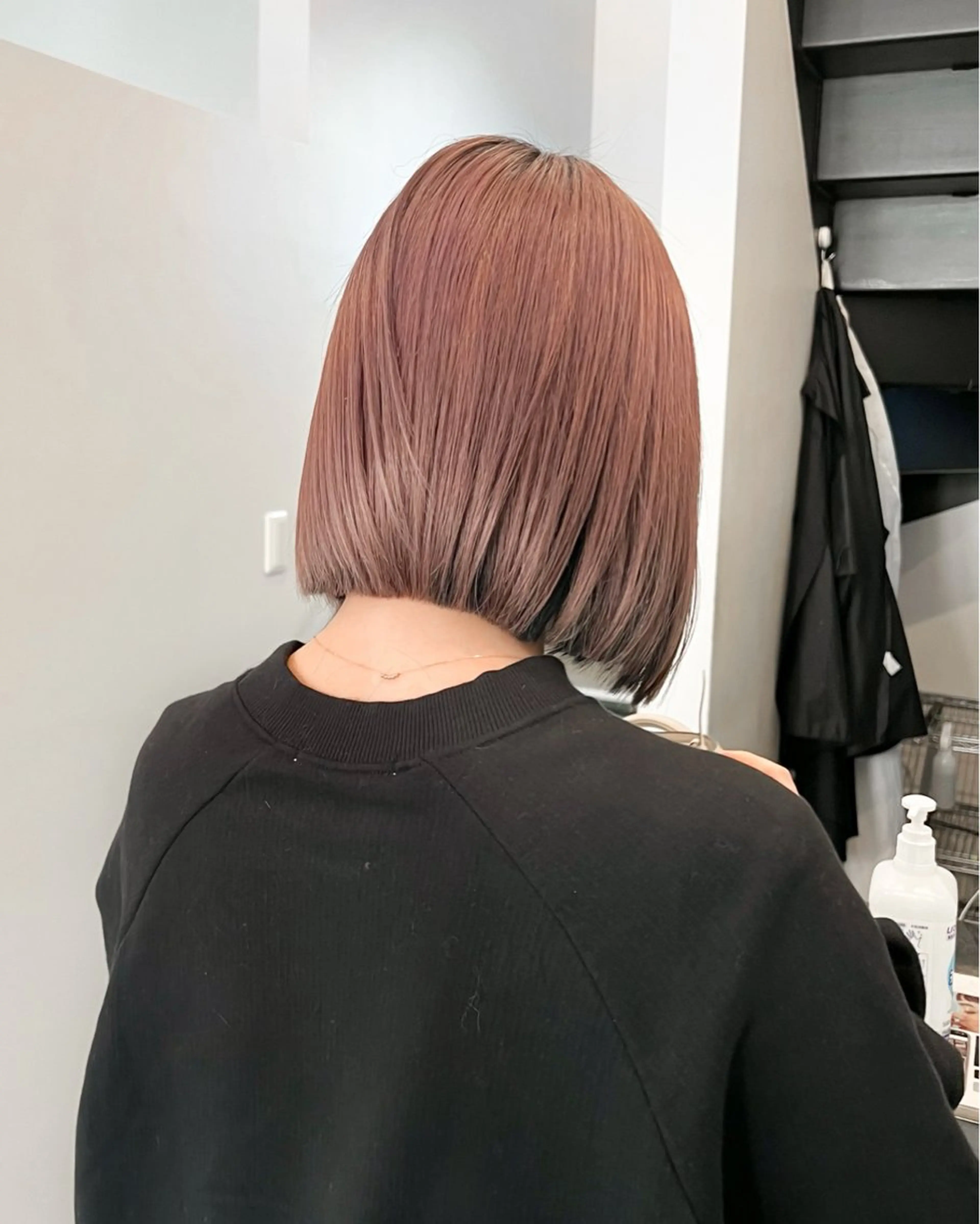 ショート カラー 新貝楓🌀 透明感カラーのヘアスタイル