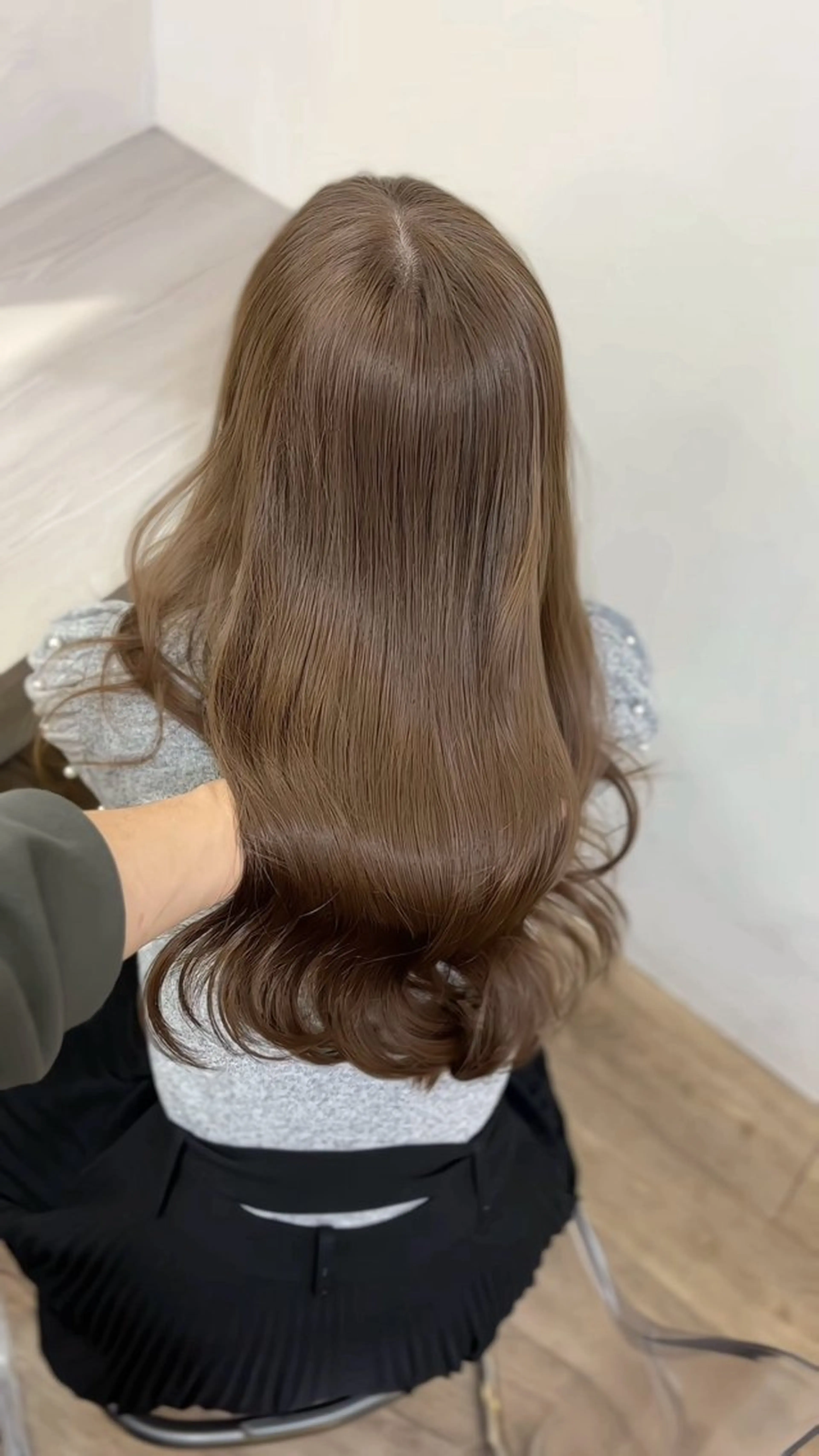ロング カラー ベージュカラー ブリーチ 透明感カラー ダブルカラー ブリーチなしカラー ヘアカラー ブリーチなしベージュ 特化 松村 茶屋町のヘアスタイル