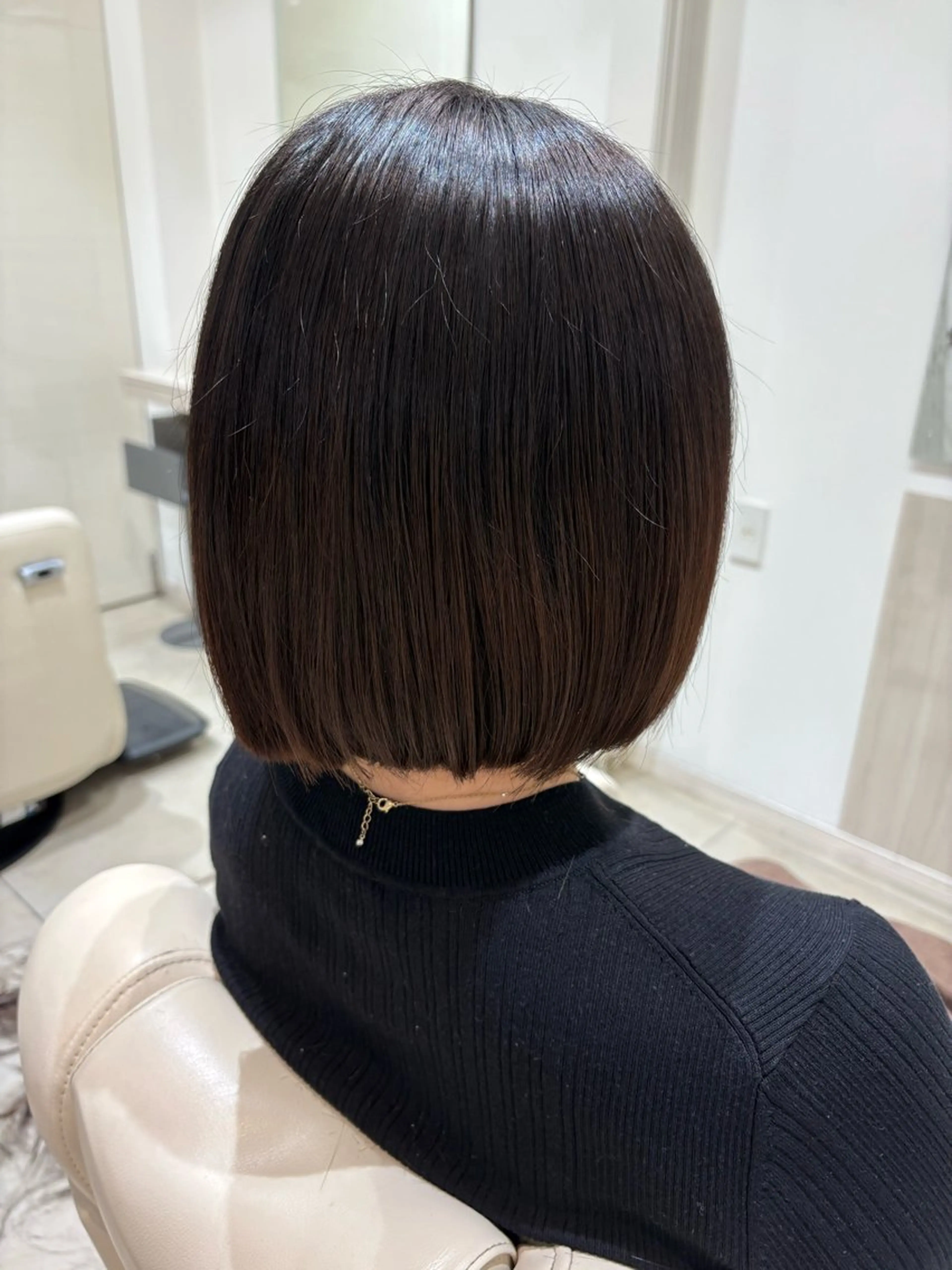 切りっぱなしボブヘア、ボブヘアの写真
