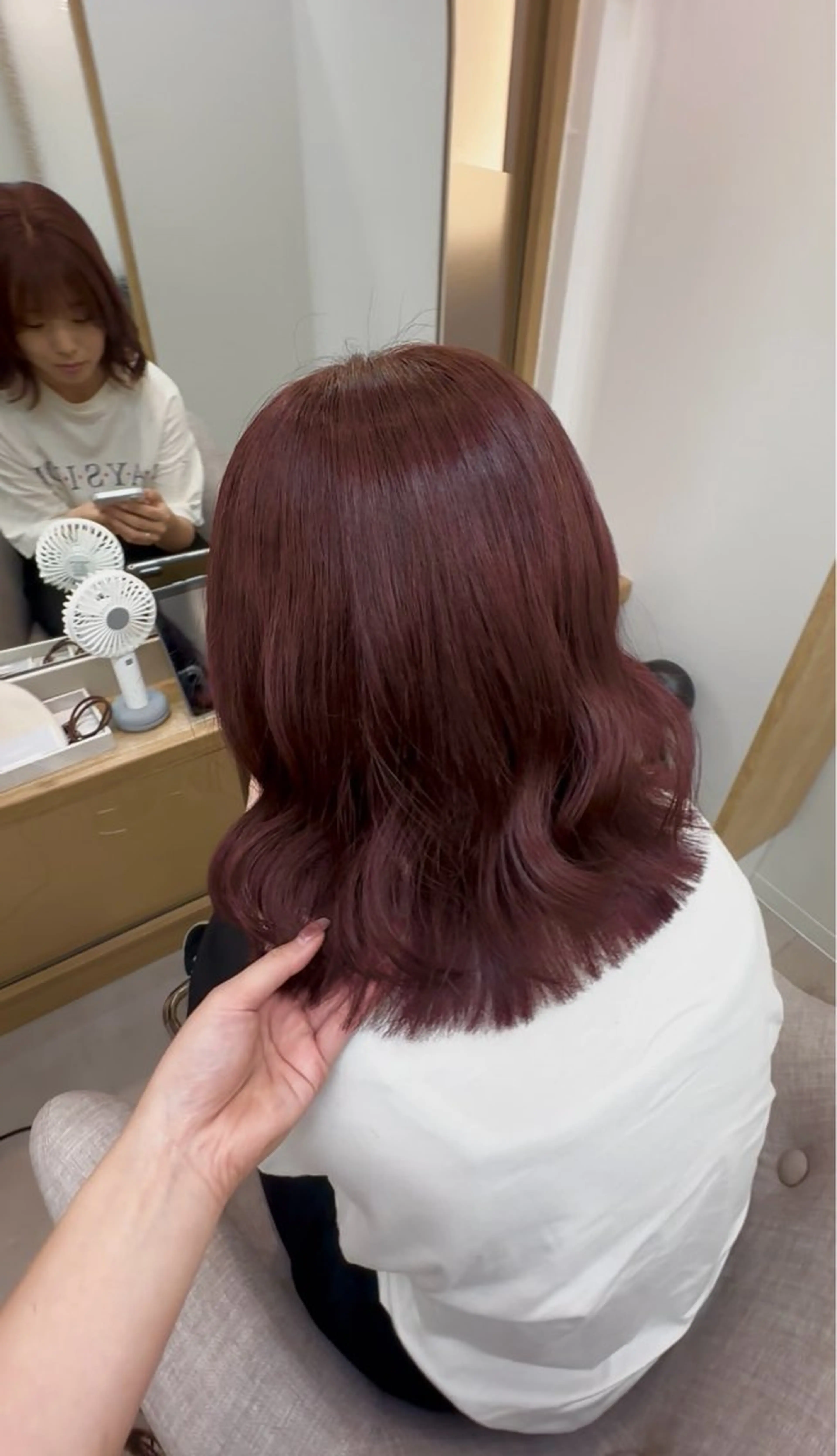 ミディアム カラー Reina レイナのヘアスタイル
