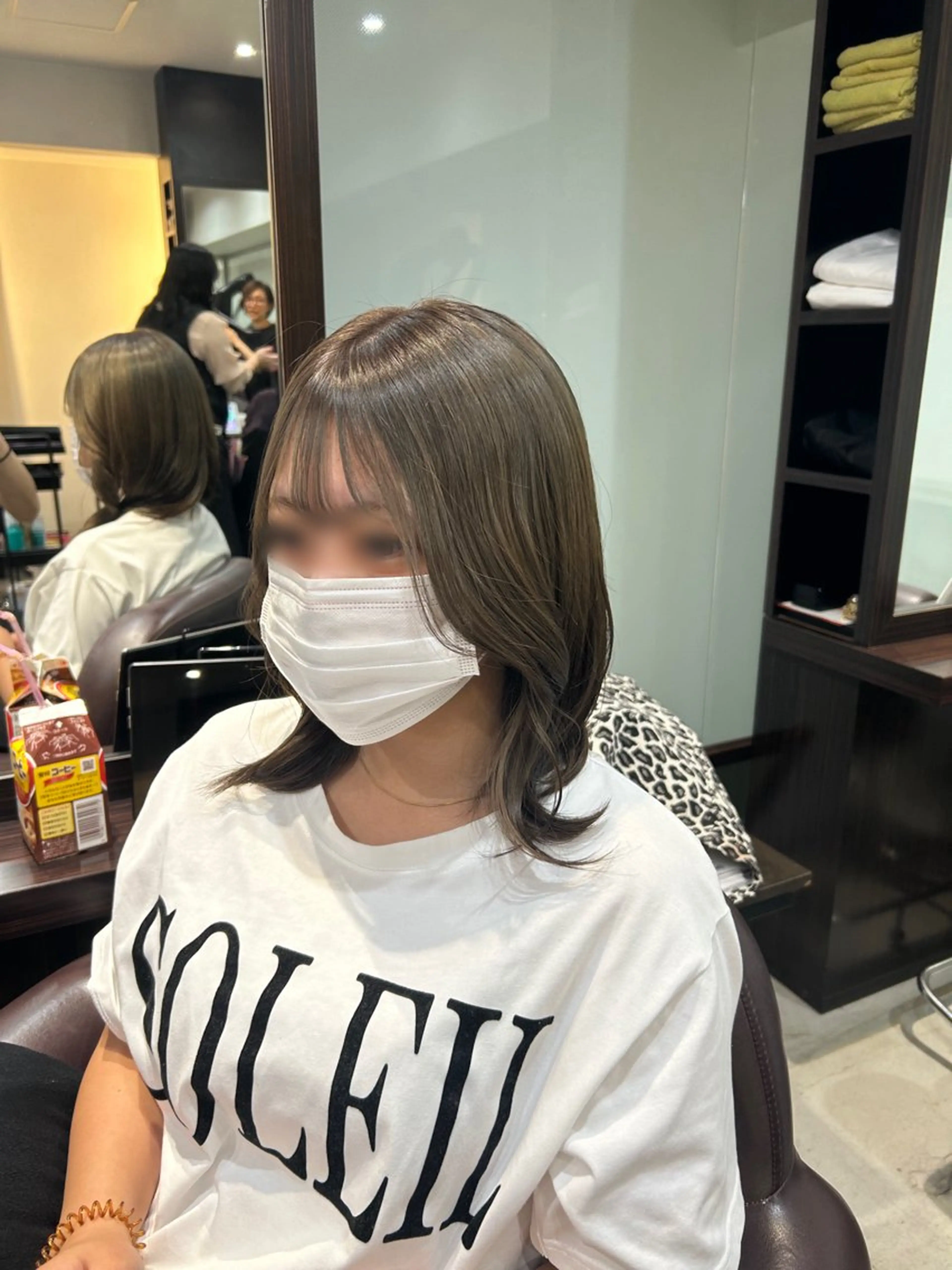 ミディアム カラー グレージュ オリーブグレージュ オリーブグレー ヘアカラー ヘッドスパ 坂本奈都美 🎀のヘアスタイル