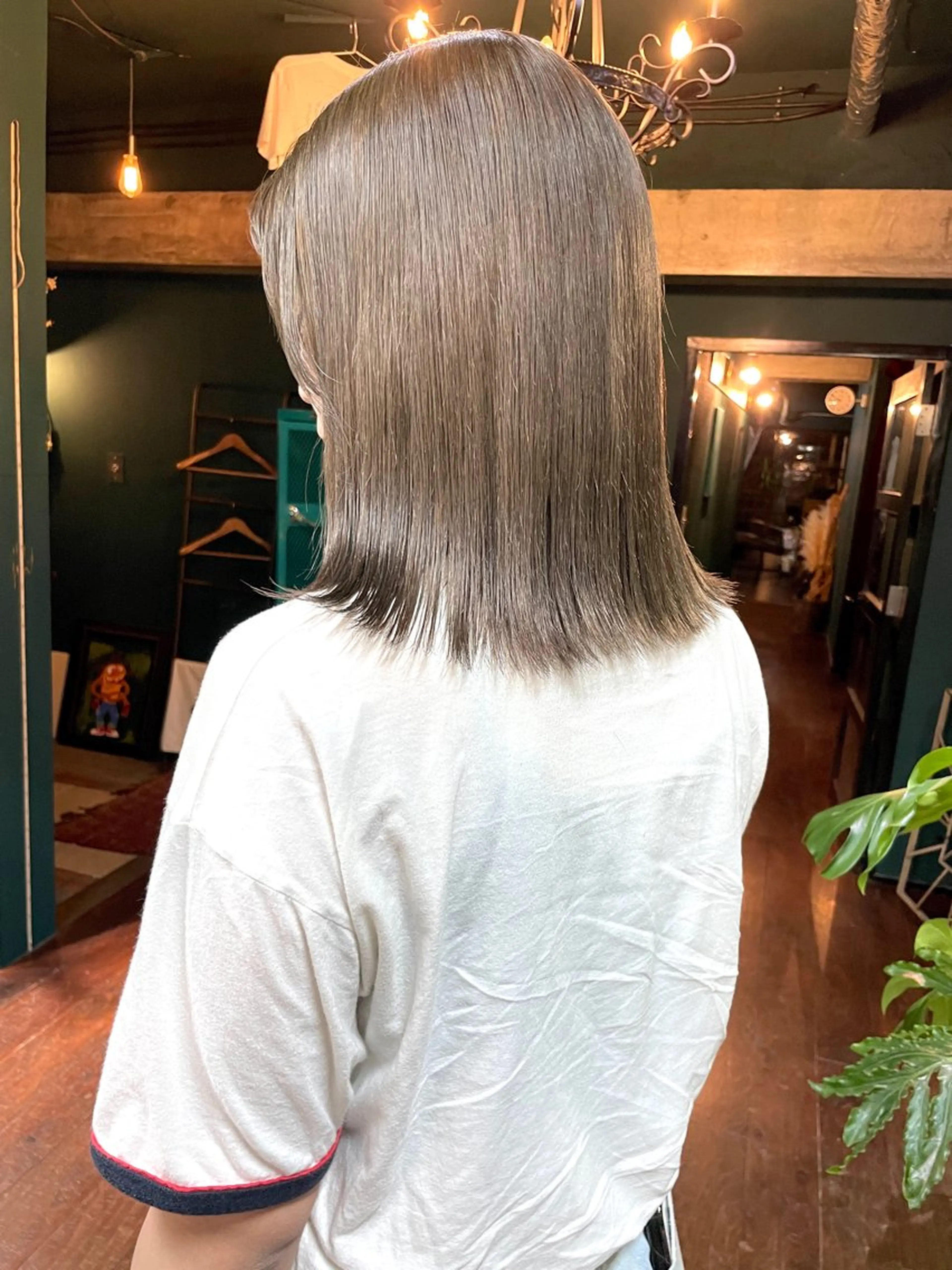 ミディアム カット ヘアカラー トリートメント vivre libre所属・vivre libreのヘアスタイル