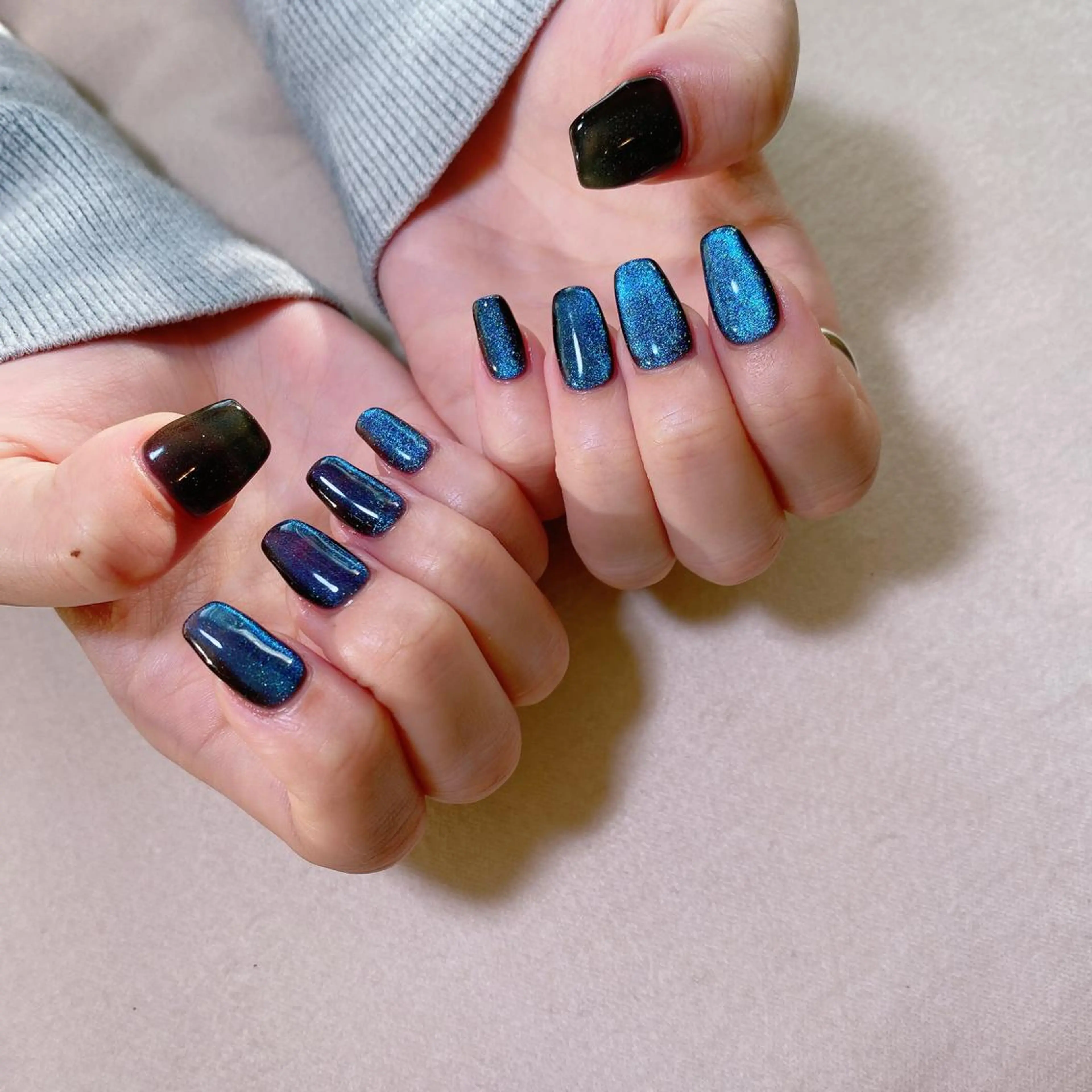 ネイル ジェルネイル マグネットネイル ハンドネイル Nail Room Bellisのネイルデザイン