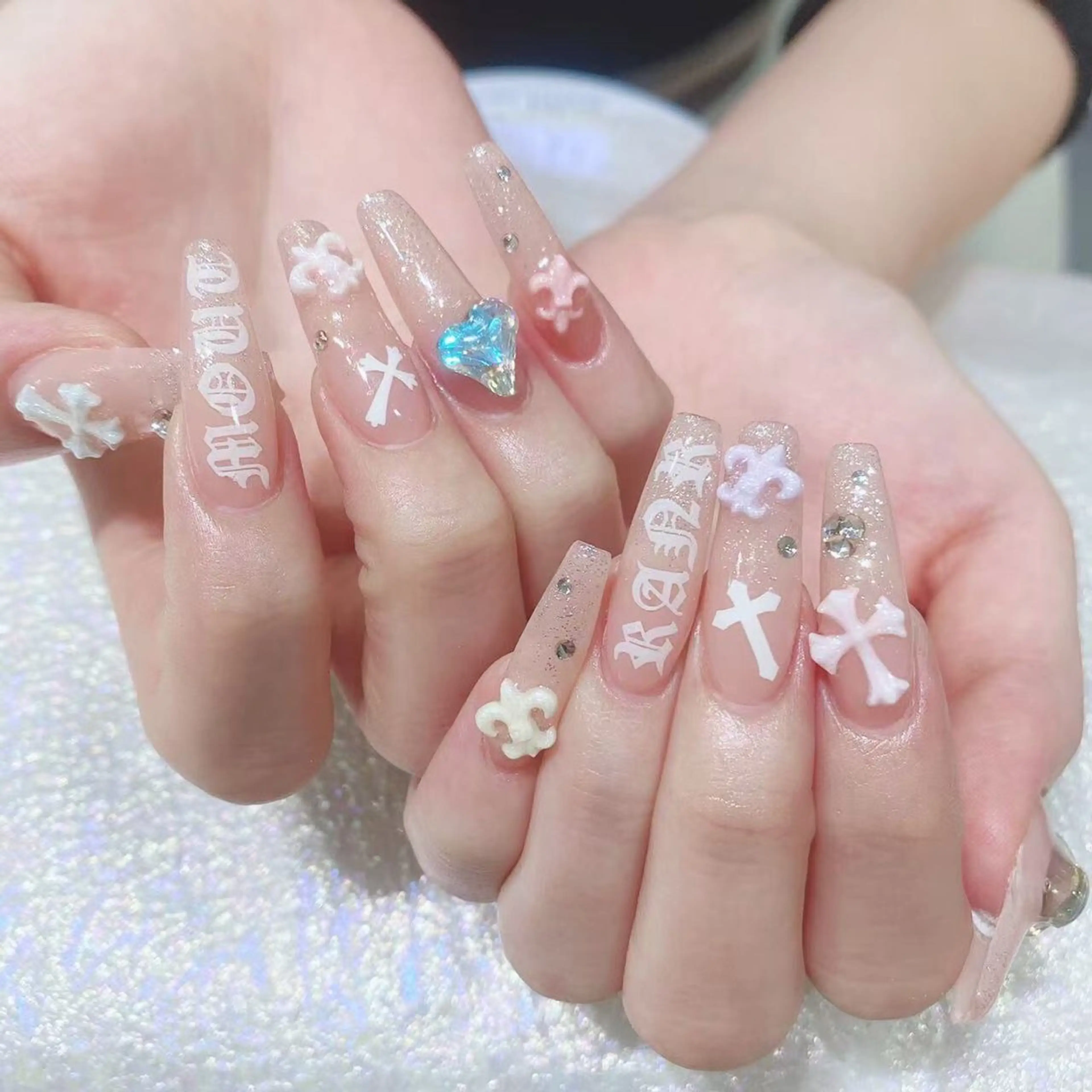 ネイル ハンドネイル Queens 新宿本店のネイルデザイン