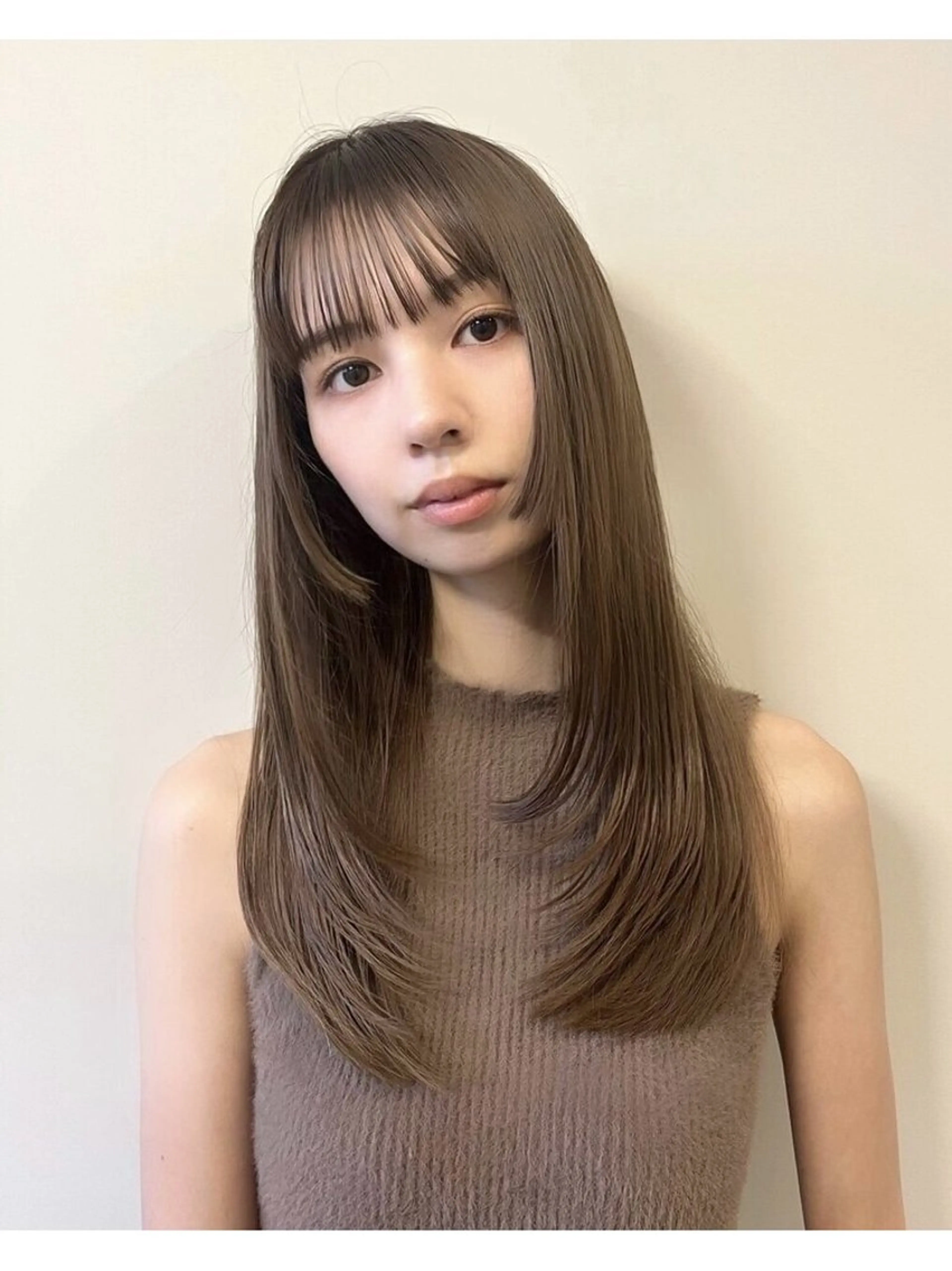ロング 顔周りカット レイヤーカット ロング レイヤーカット大人気 💛吉田百花のヘアスタイル