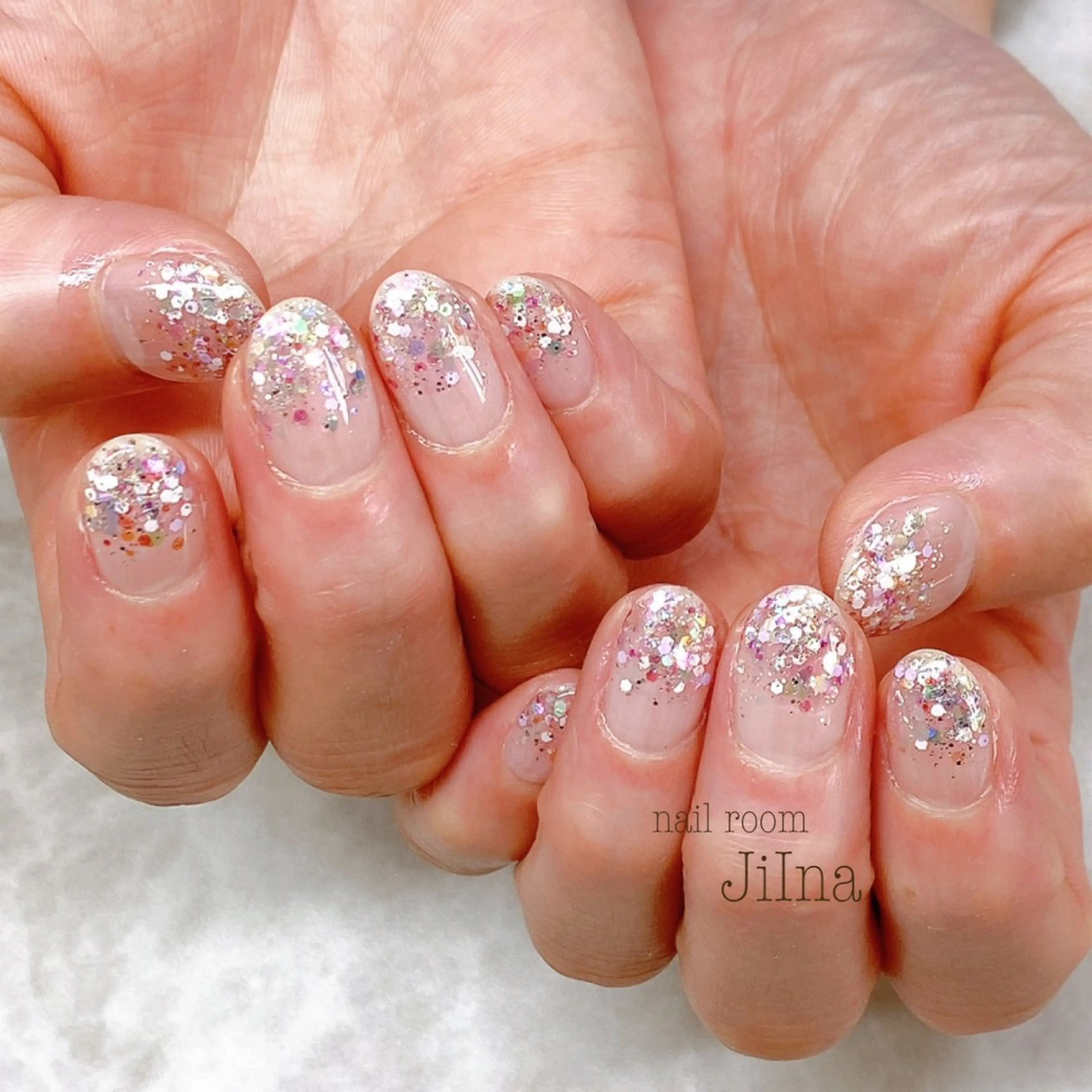 ネイル ラメ(グリッター) ラメグラデーション nail room JiInaのネイルデザイン