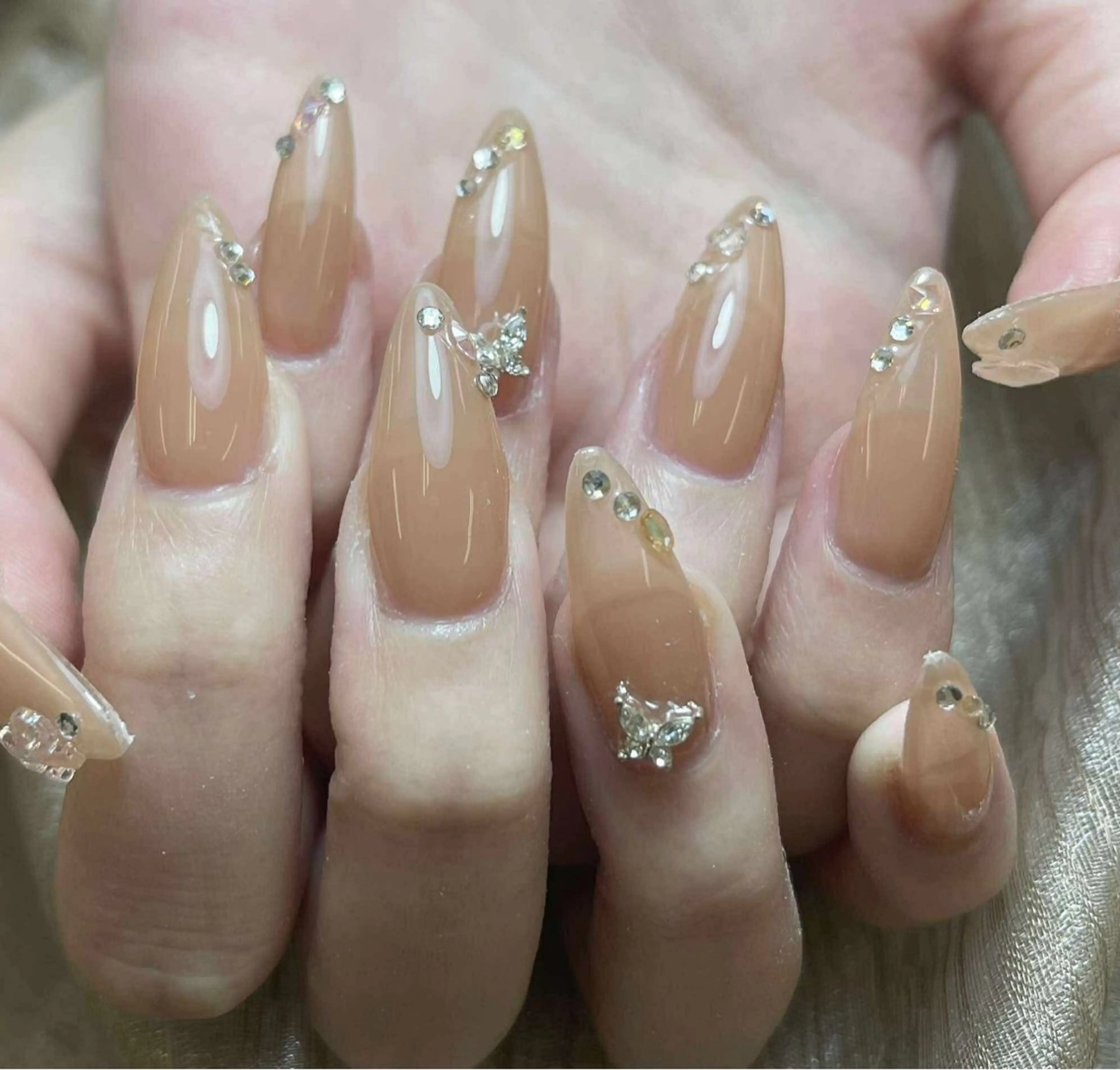 ネイル チークネイル 長さ出し フットネイル マグネットネイル 持ち込み ハンドネイル ANH NAIL ゴテゴテ専門店💎のネイルデザイン